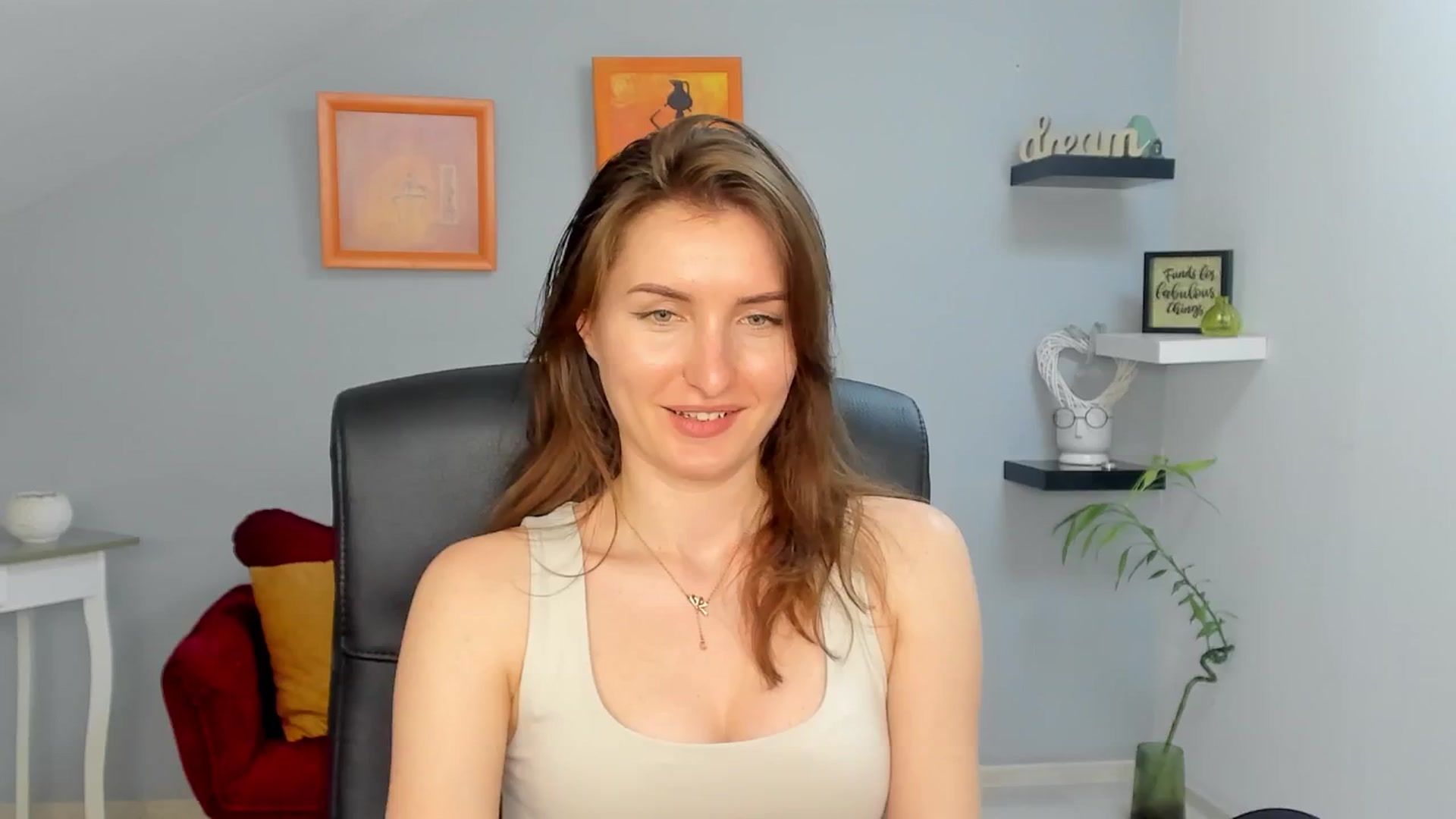 Gallery image thumbnail from EmilysBack's myfreecams stream on, 03/20/2025, 20:03 image 14 of 20