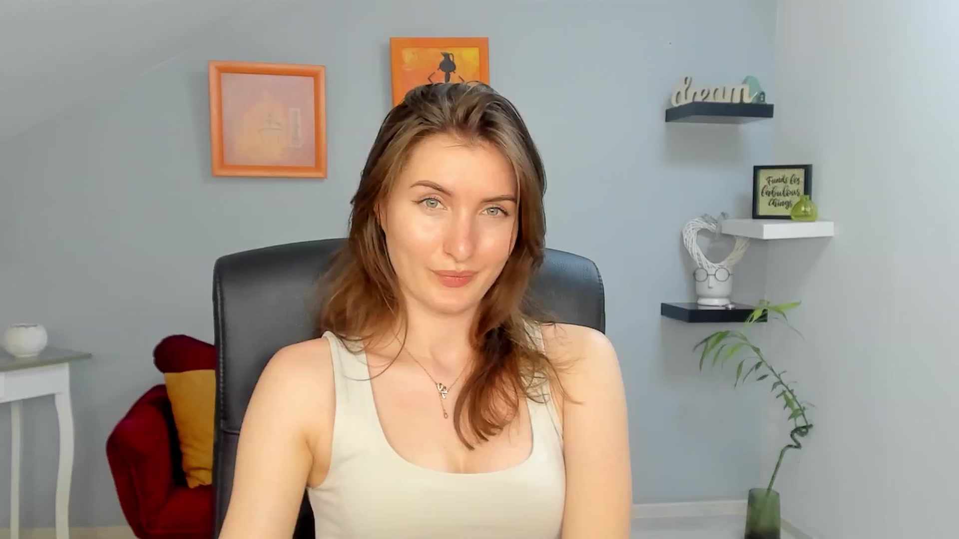 Gallery image thumbnail from EmilysBack's myfreecams stream on, 03/20/2025, 20:26 image 6 of 20