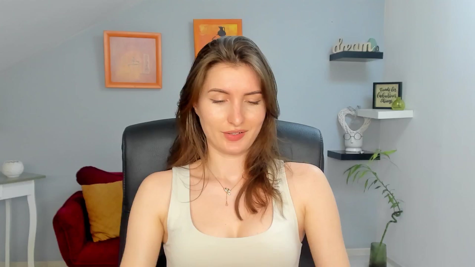 Gallery image thumbnail from EmilysBack's myfreecams stream on, 03/20/2025, 20:26 image 19 of 20
