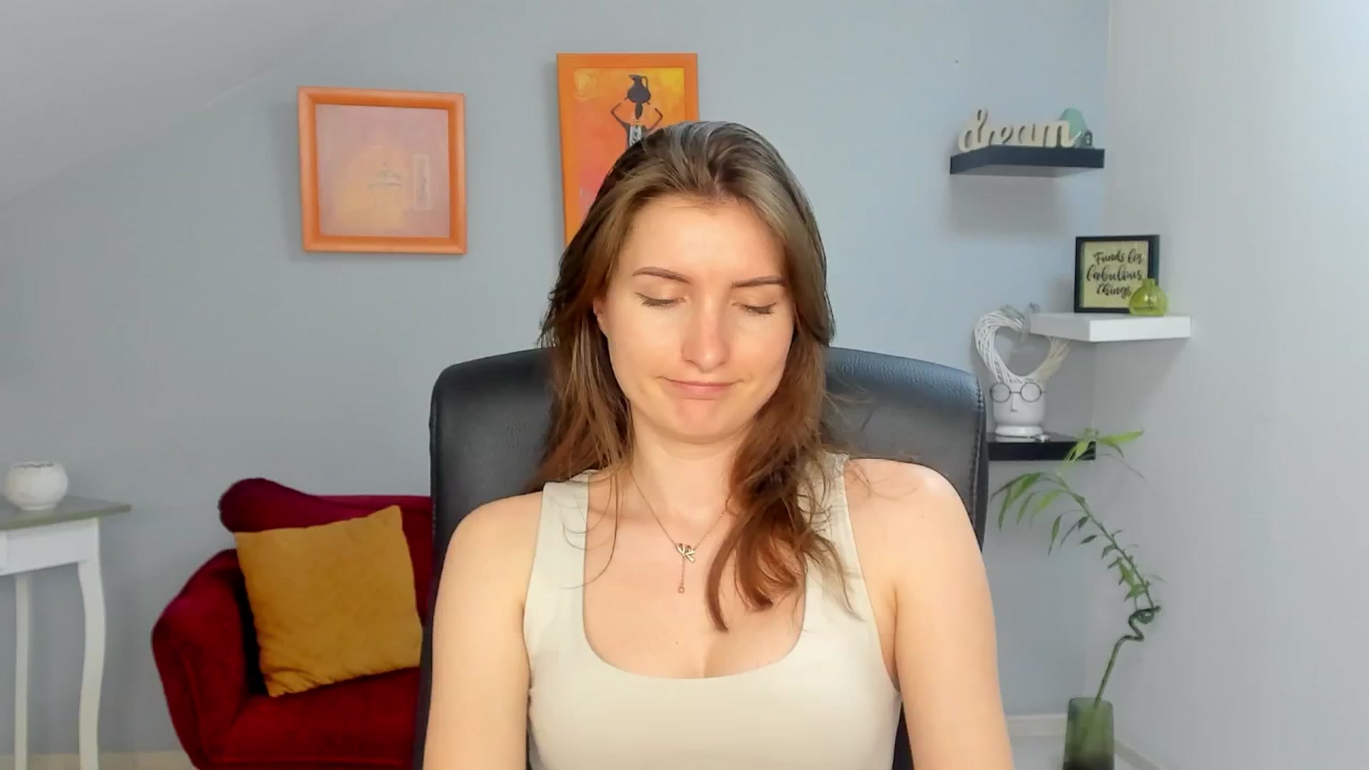 Gallery image thumbnail from EmilysBack's myfreecams stream on, 03/20/2025, 20:26 image 16 of 20