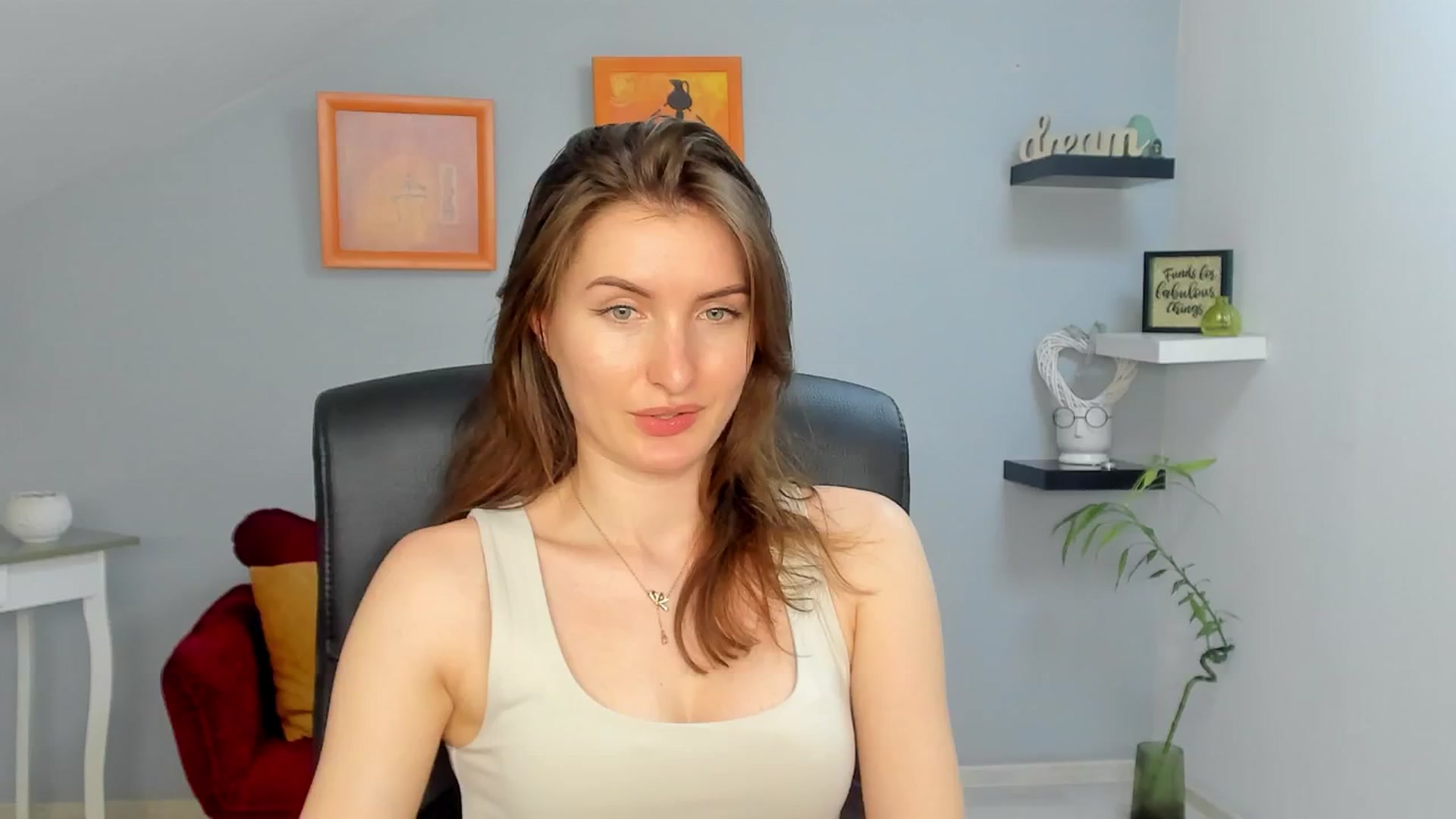 Gallery image thumbnail from EmilysBack's myfreecams stream on, 03/20/2025, 20:26 image 2 of 20