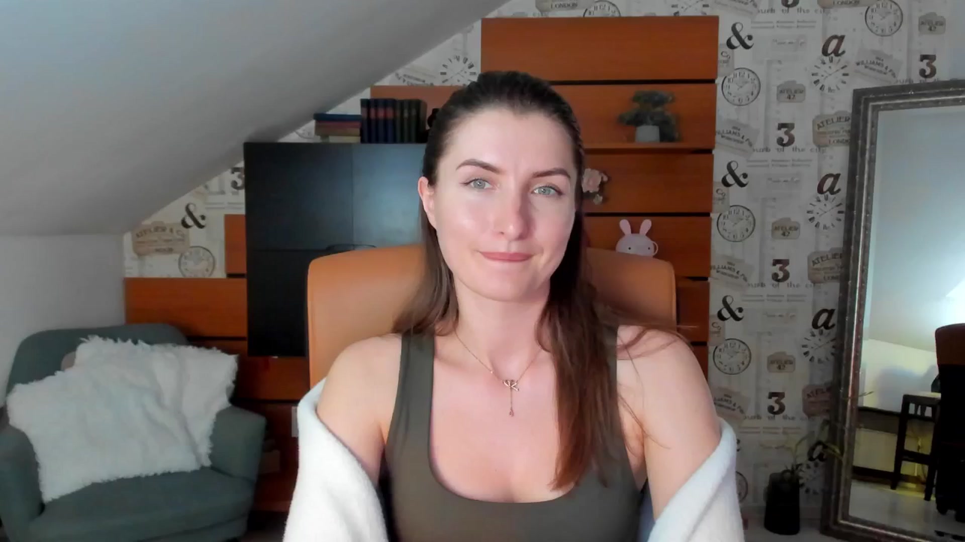 Gallery image thumbnail from EmilysBack's myfreecams stream on, 03/22/2025, 19:19 image 2 of 20
