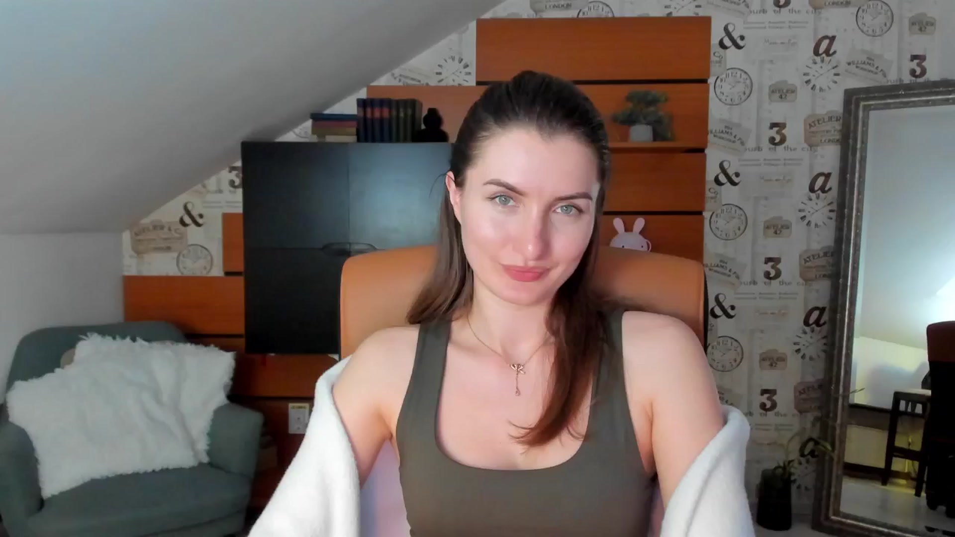 Gallery image thumbnail from EmilysBack's myfreecams stream on, 03/22/2025, 19:19 image 1 of 20