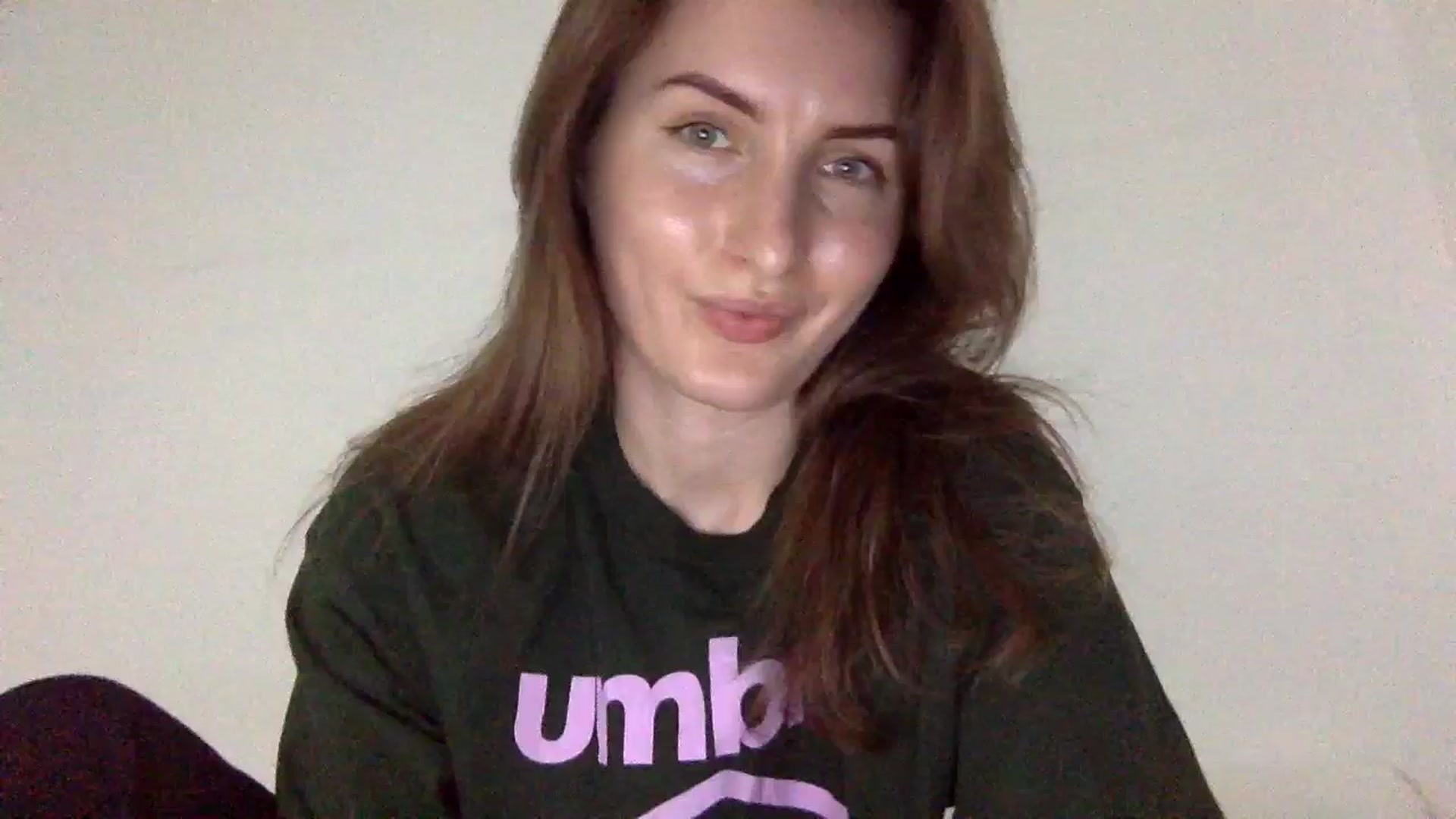 Gallery image thumbnail from EmilysBack's myfreecams stream on, 03/30/2025, 17:14 image 12 of 20