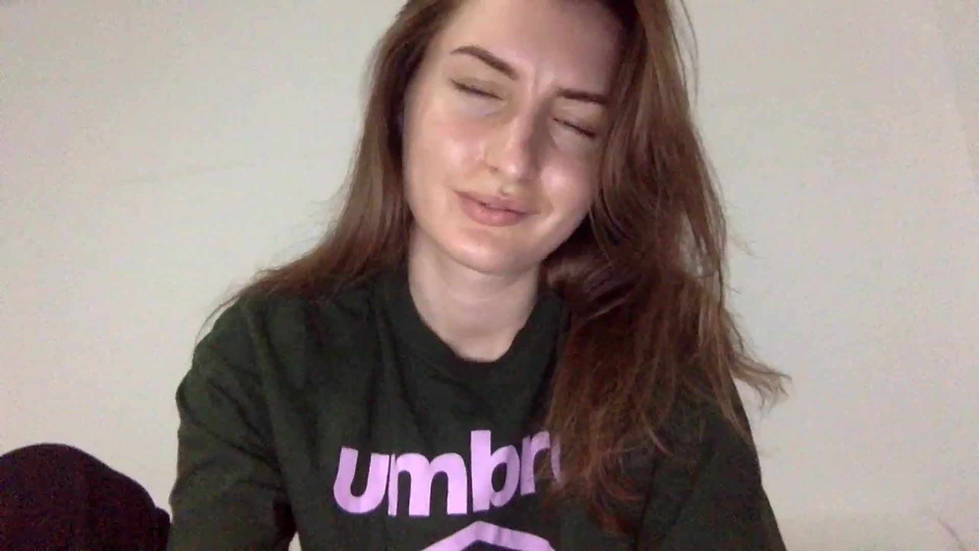 Gallery image thumbnail from EmilysBack's myfreecams stream on, 03/30/2025, 17:14 image 9 of 20