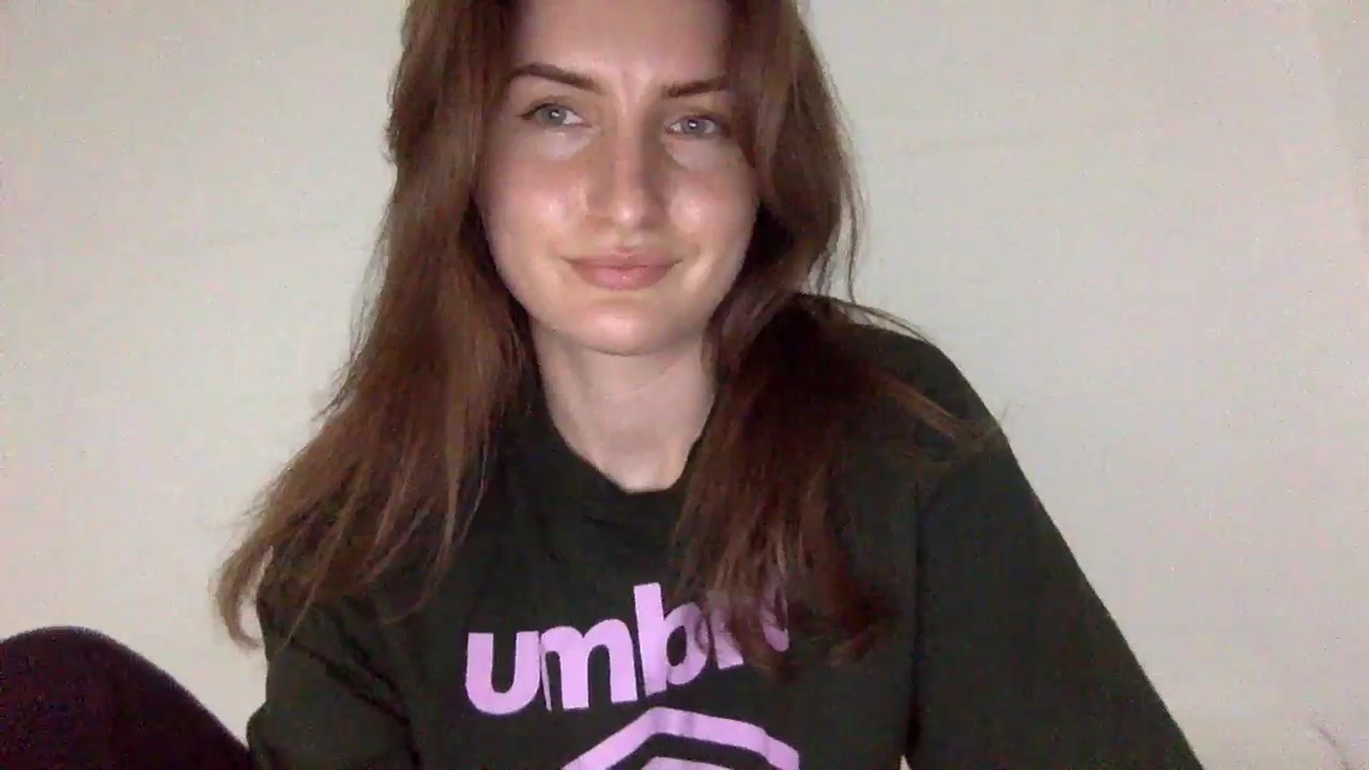 Gallery image thumbnail from EmilysBack's myfreecams stream on, 03/30/2025, 17:14 image 16 of 20