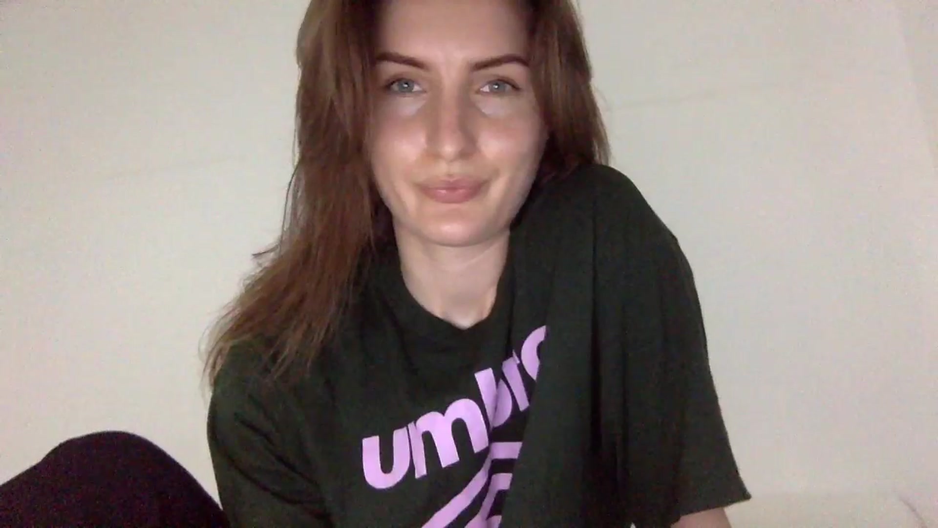 Gallery image thumbnail from EmilysBack's myfreecams stream on, 03/30/2025, 17:14 image 5 of 20