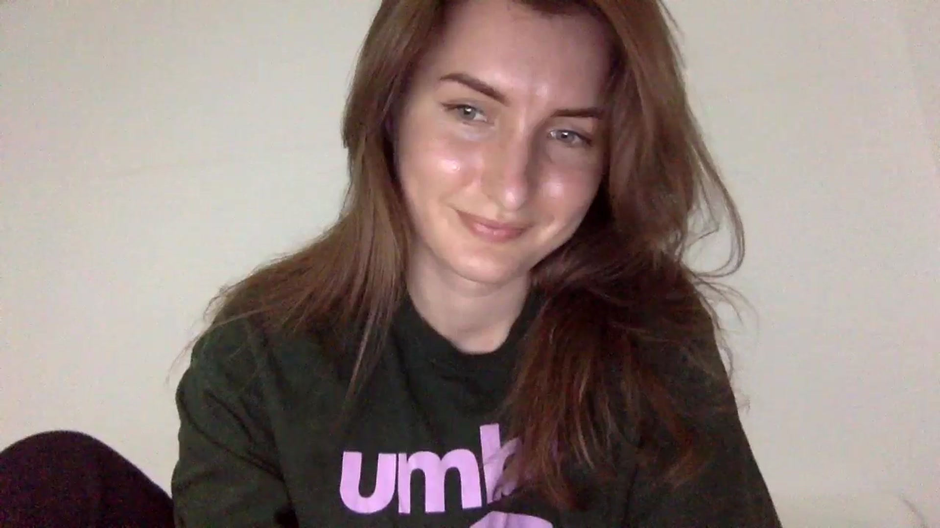 Gallery image thumbnail from EmilysBack's myfreecams stream on, 03/30/2025, 17:14 image 14 of 20