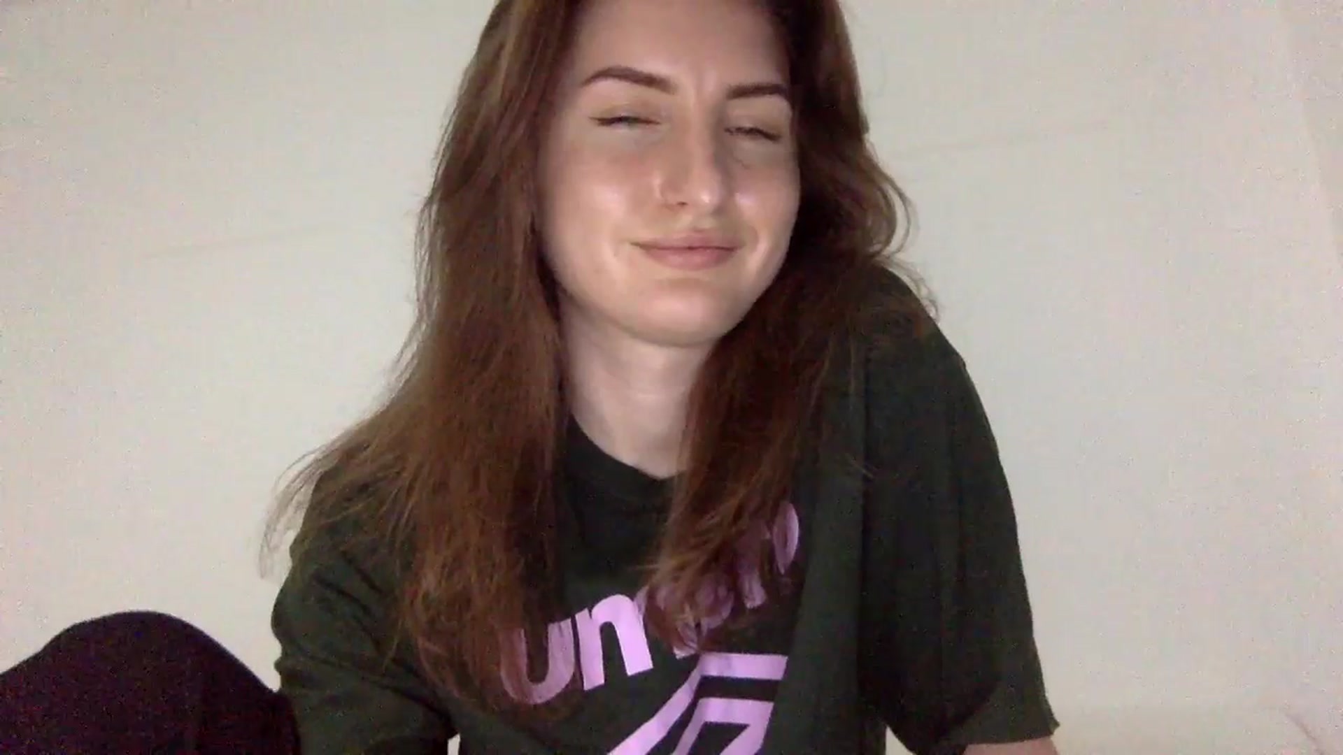 Gallery image thumbnail from EmilysBack's myfreecams stream on, 03/30/2025, 17:14 image 3 of 20