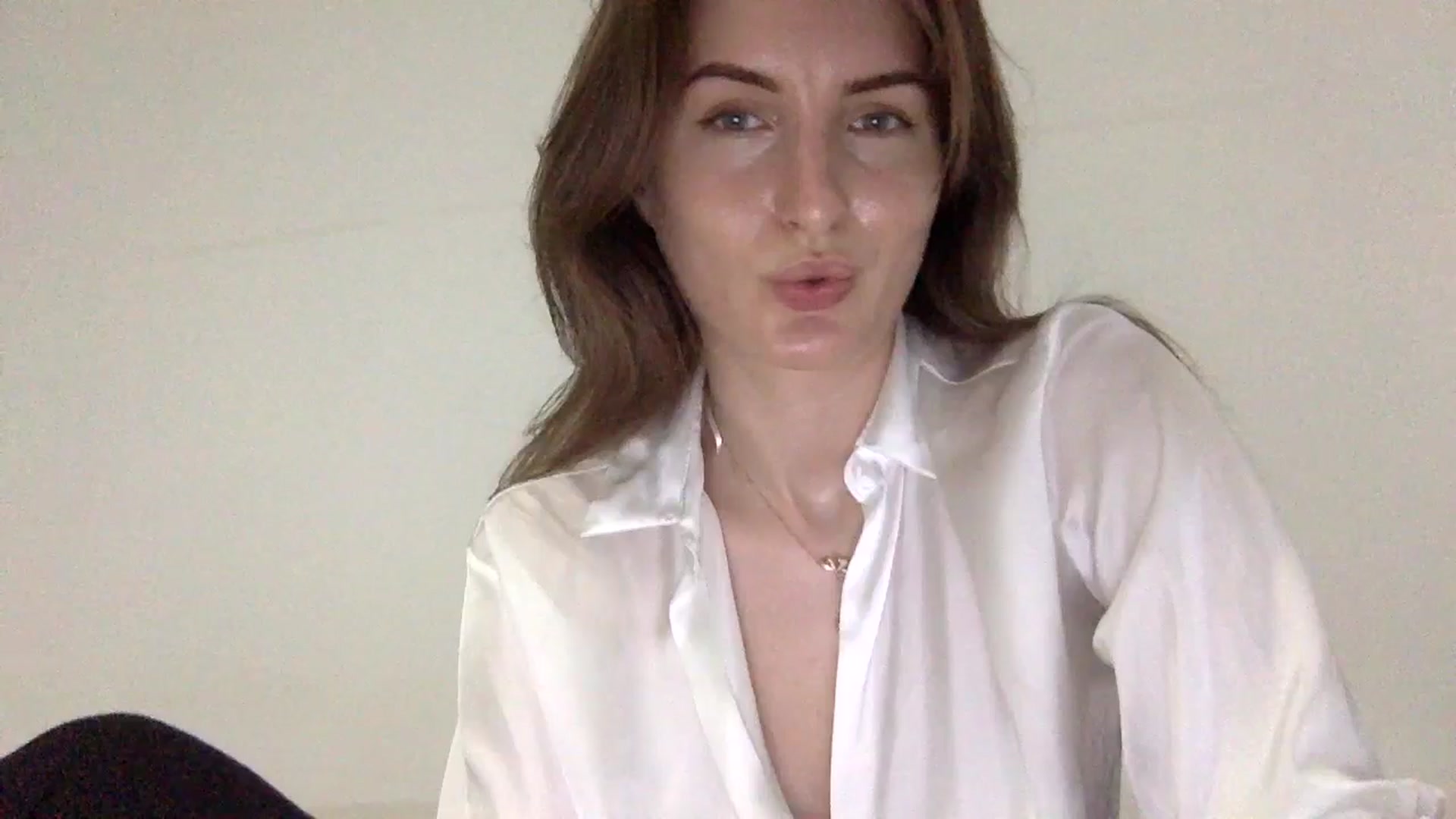 Gallery image thumbnail from EmilysBack's myfreecams stream on, 03/30/2025, 19:45 image 11 of 20