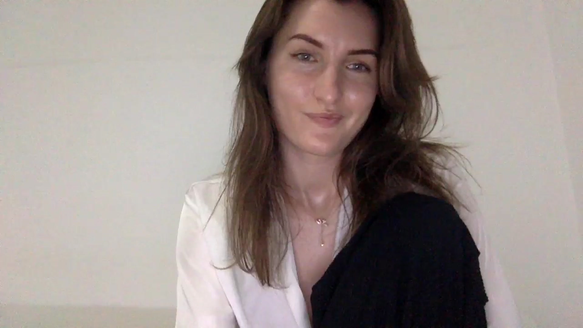 Gallery image thumbnail from EmilysBack's myfreecams stream on, 03/30/2025, 21:27 image 2 of 20