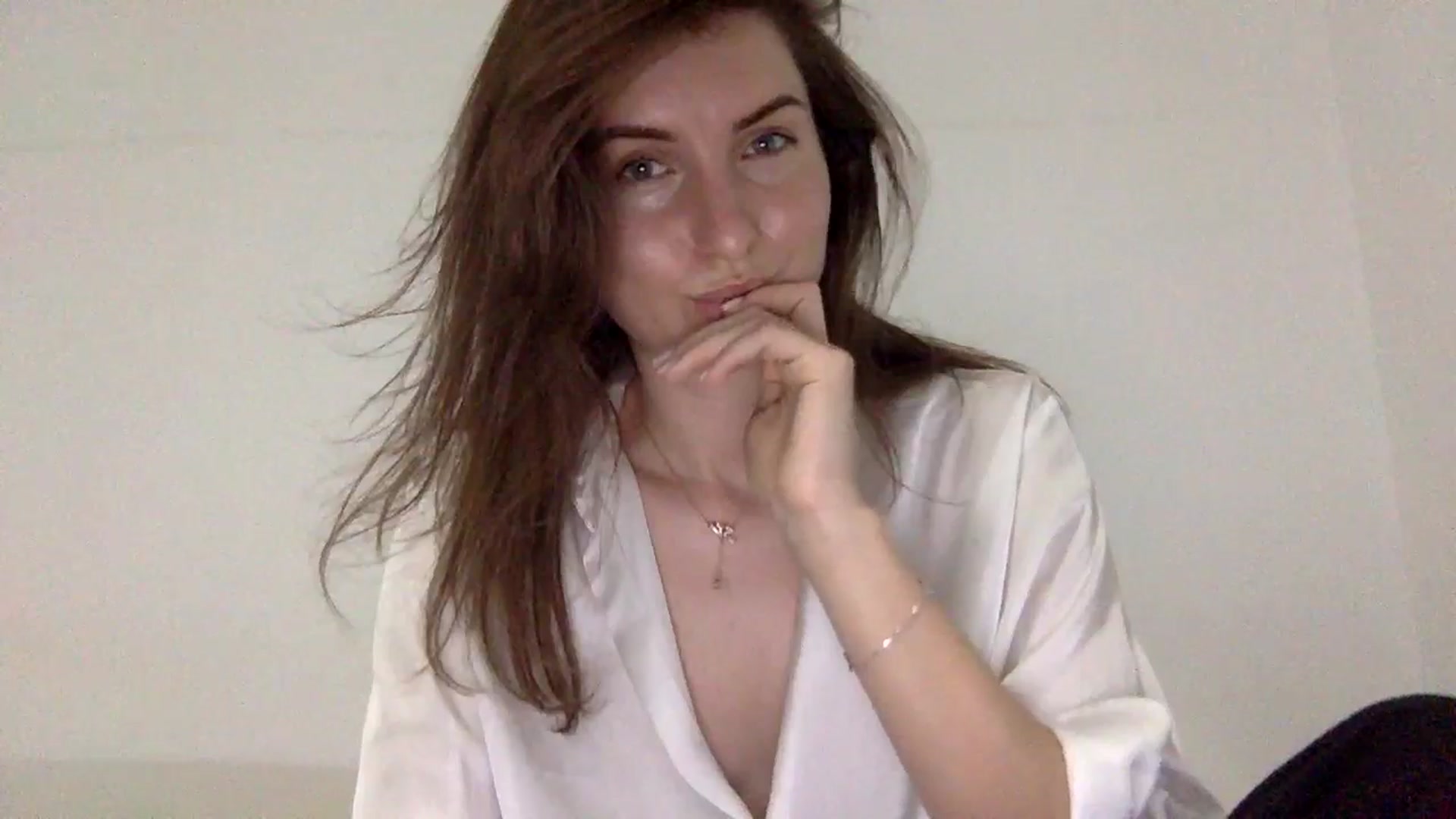 Gallery image thumbnail from EmilysBack's myfreecams stream on, 03/30/2025, 21:27 image 13 of 20
