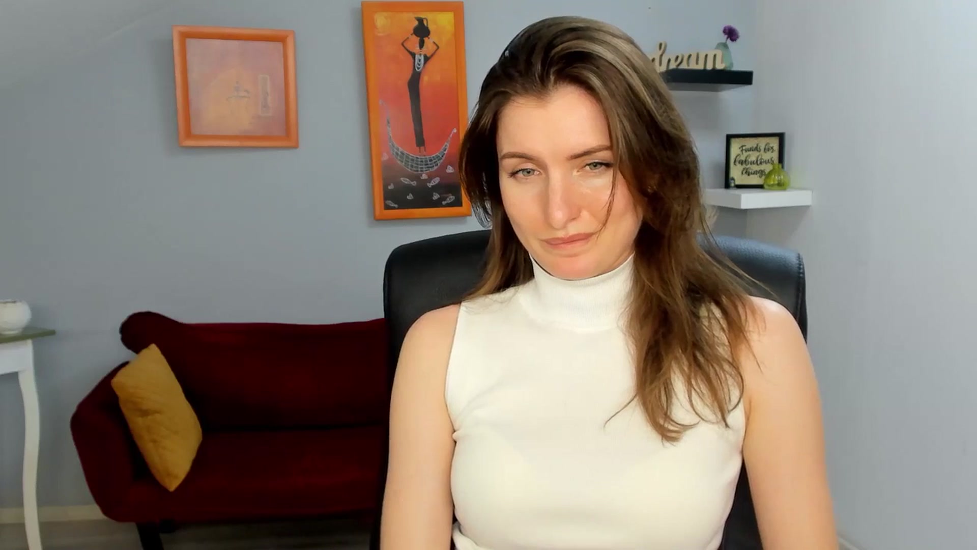 Gallery image thumbnail from EmilysBack's myfreecams stream on, 04/04/2025, 19:54 image 19 of 20