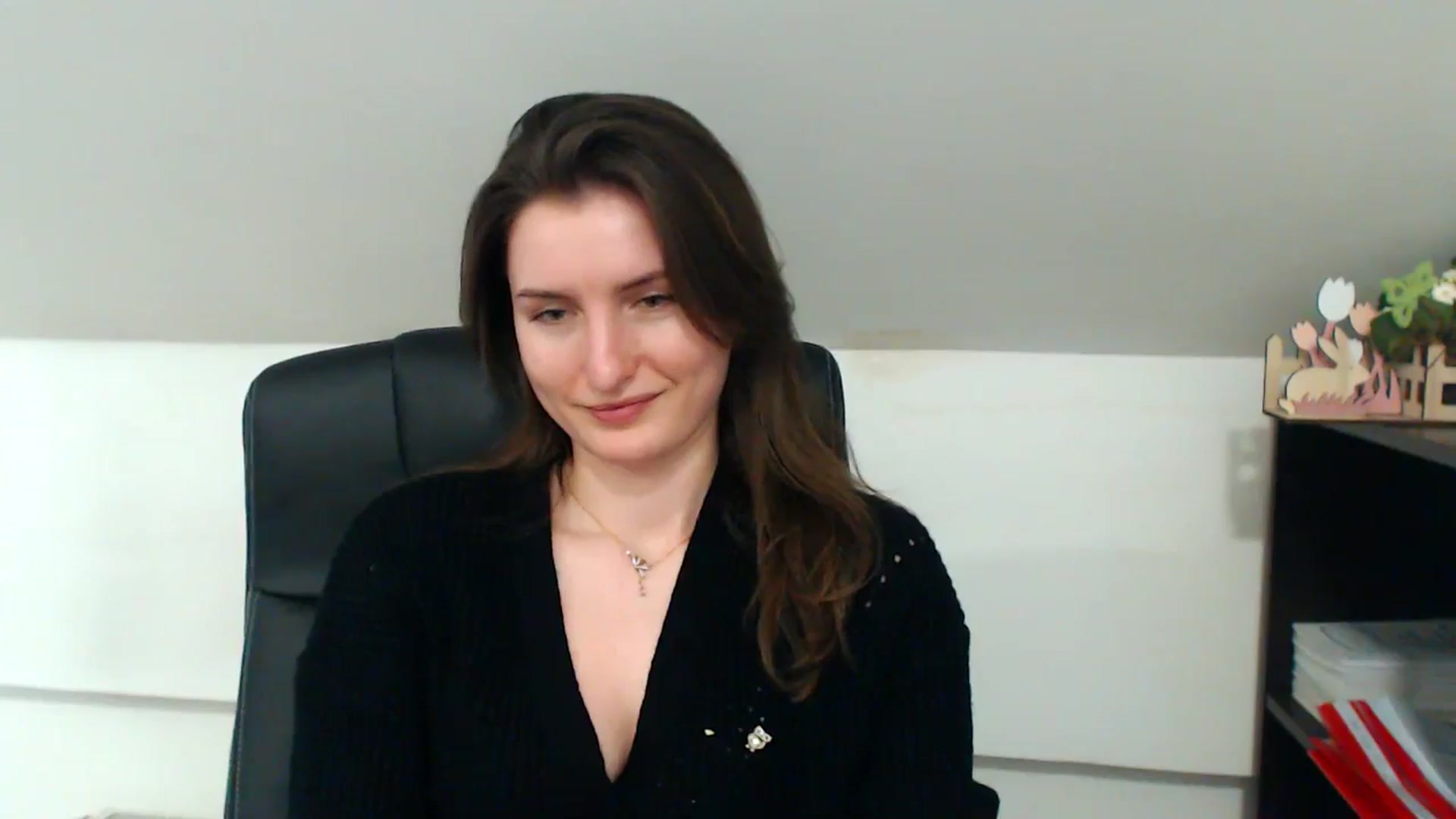 Gallery image thumbnail from EmilysBack's myfreecams stream on, 04/11/2025, 09:12 image 16 of 20