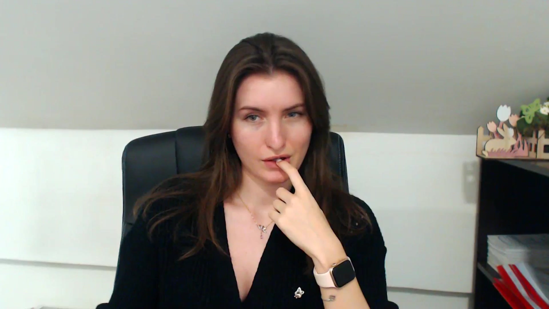 Gallery image thumbnail from EmilysBack's myfreecams stream on, 04/11/2025, 09:12 image 2 of 20