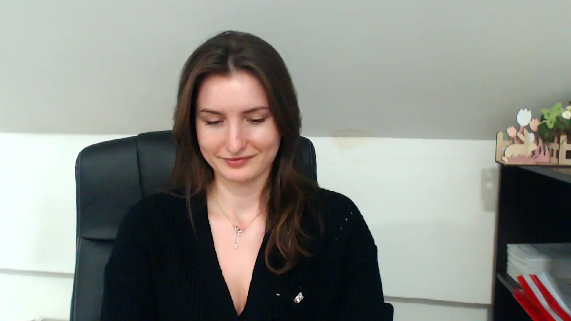 Gallery image thumbnail from EmilysBack's myfreecams stream on, 04/11/2025, 09:12 image 18 of 20