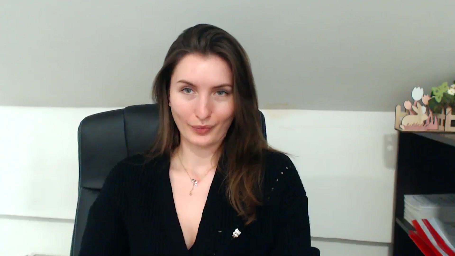 Gallery image thumbnail from EmilysBack's myfreecams stream on, 04/11/2025, 09:12 image 19 of 20
