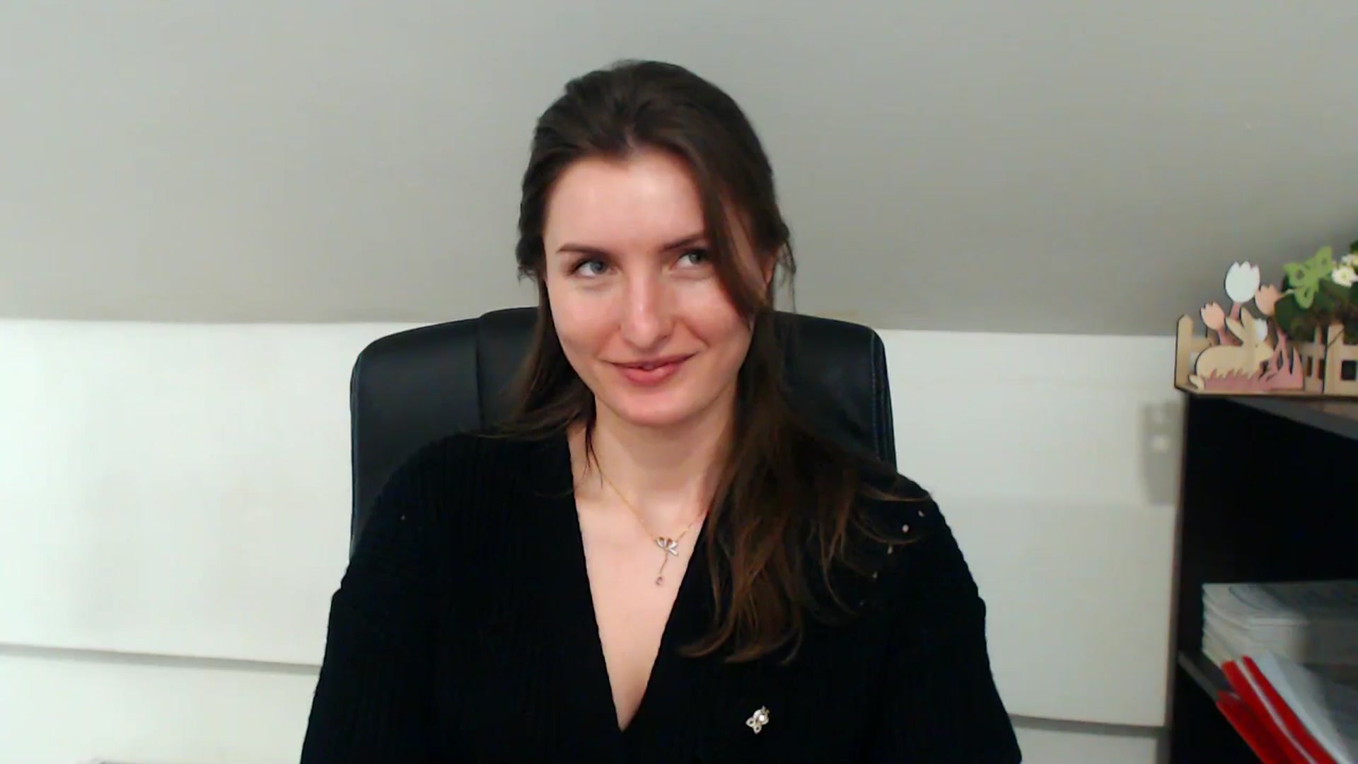 Gallery image thumbnail from EmilysBack's myfreecams stream on, 04/11/2025, 10:57 image 7 of 20