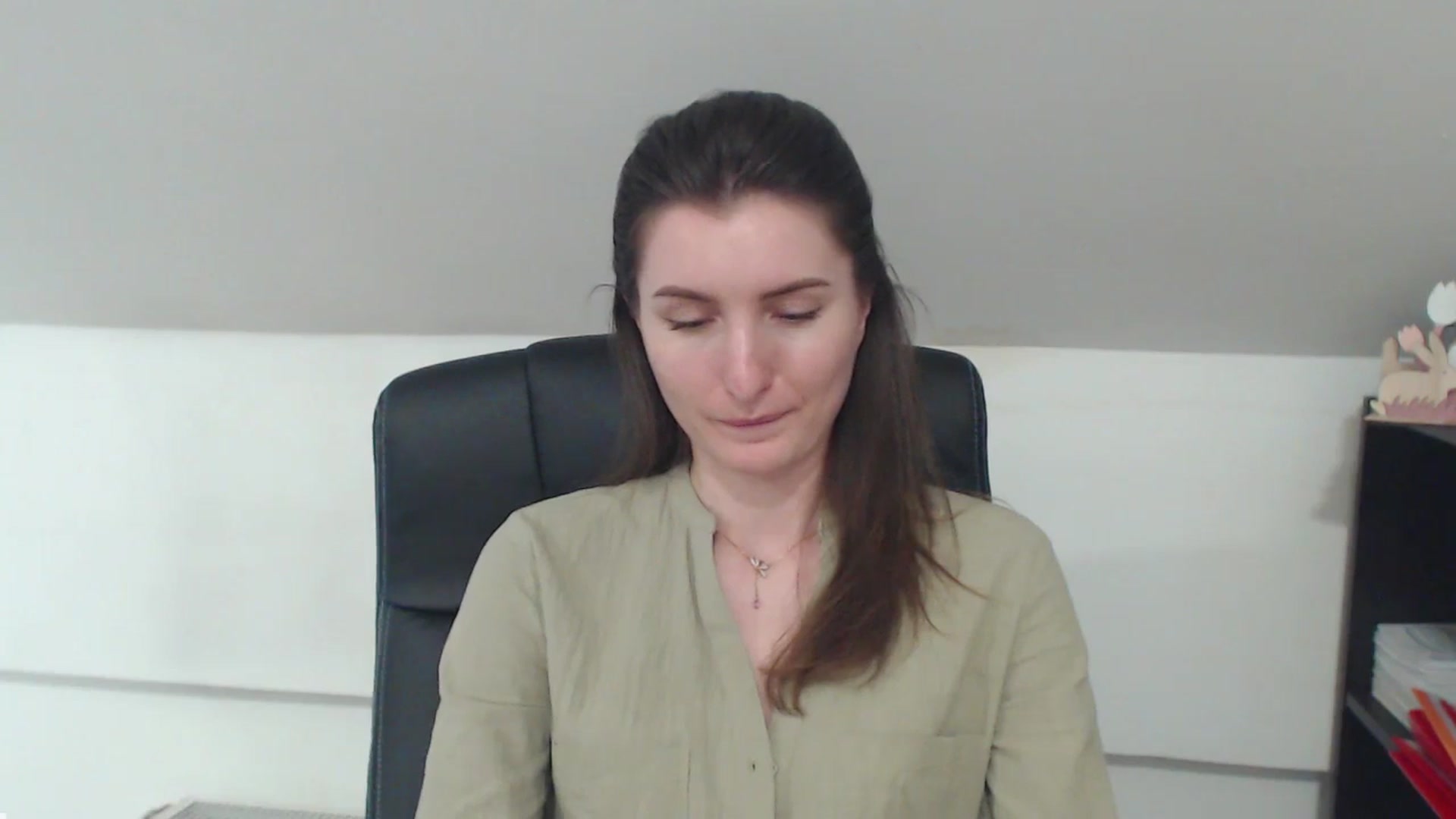 Gallery image thumbnail from EmilysBack's myfreecams stream on, 04/14/2025, 13:06 image 9 of 20