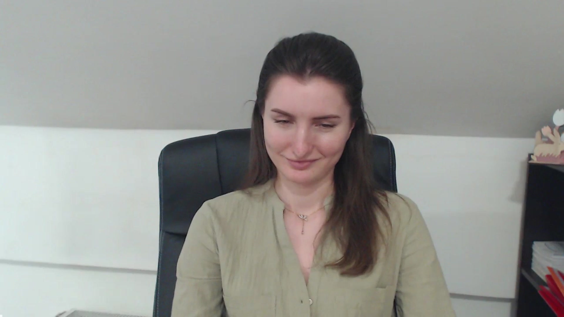 Gallery image thumbnail from EmilysBack's myfreecams stream on, 04/14/2025, 13:06 image 15 of 20