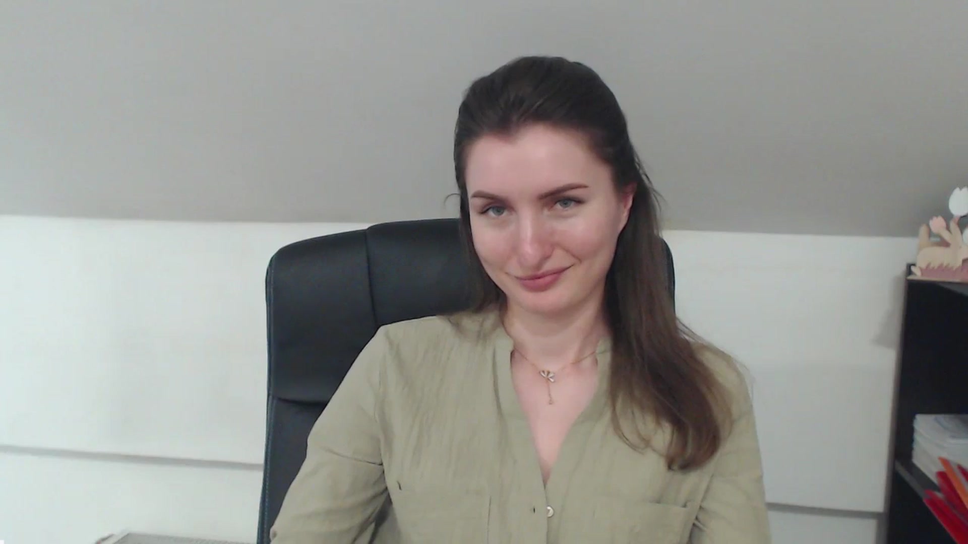Gallery image thumbnail from EmilysBack's myfreecams stream on, 04/14/2025, 13:06 image 16 of 20
