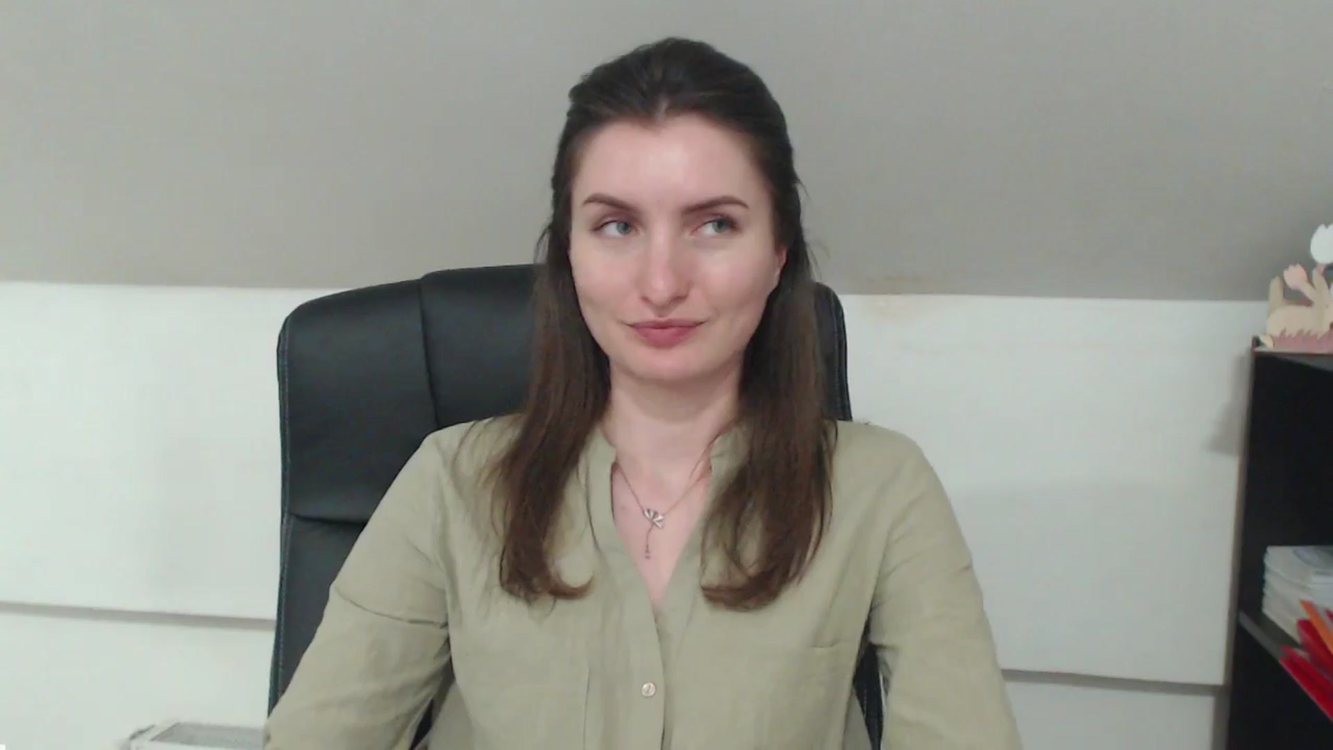 Gallery image thumbnail from EmilysBack's myfreecams stream on, 04/14/2025, 18:24 image 3 of 20