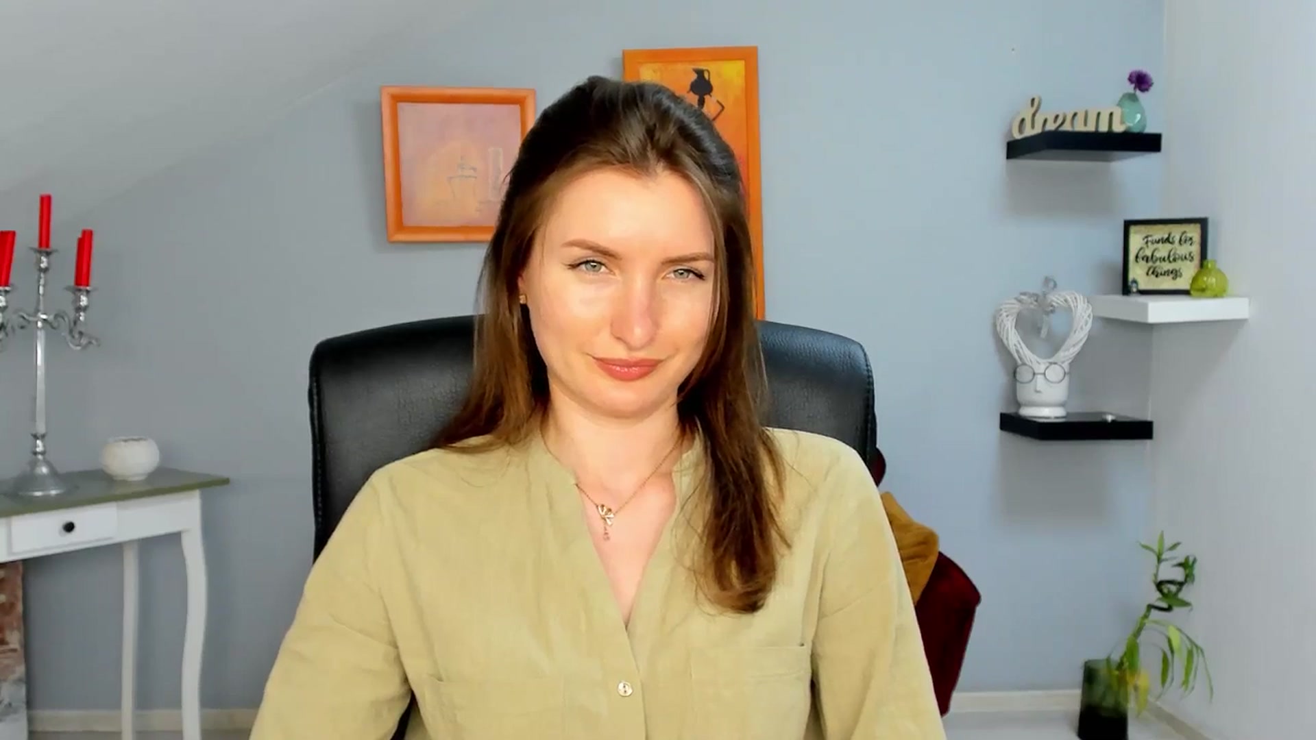 Gallery image thumbnail from EmilysBack's myfreecams stream on, 04/28/2025, 18:26 image 18 of 20