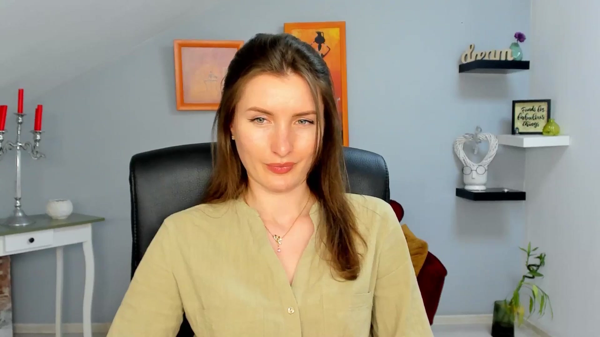 Gallery image thumbnail from EmilysBack's myfreecams stream on, 04/28/2025, 18:26 image 6 of 20