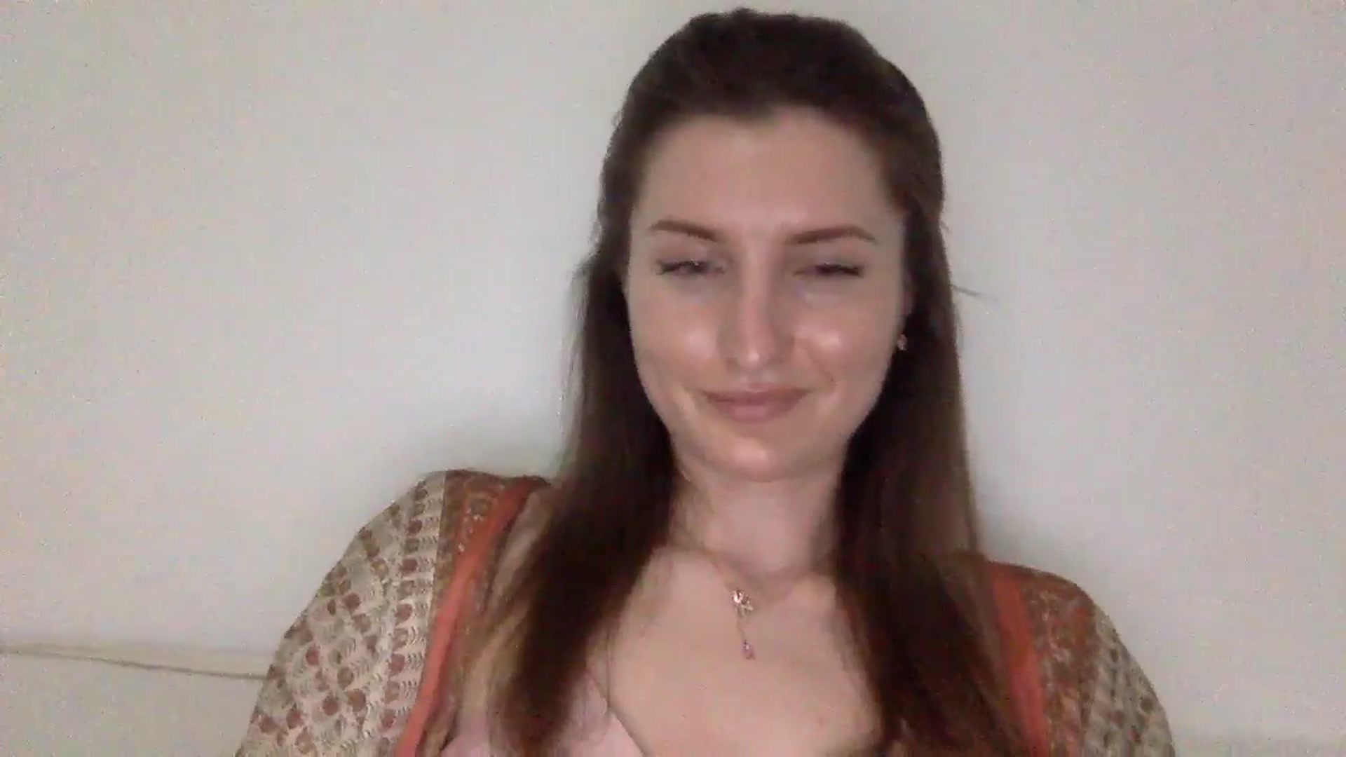 Gallery image thumbnail from EmilysBack's myfreecams stream on, 04/28/2025, 21:30 image 7 of 20