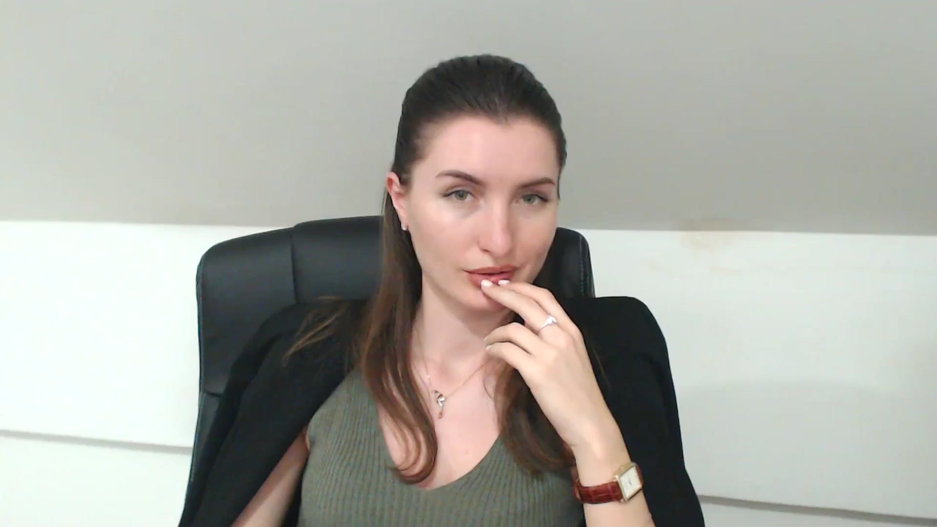 Gallery image thumbnail from EmilysBack's myfreecams stream on, 04/30/2025, 17:58 image 8 of 20