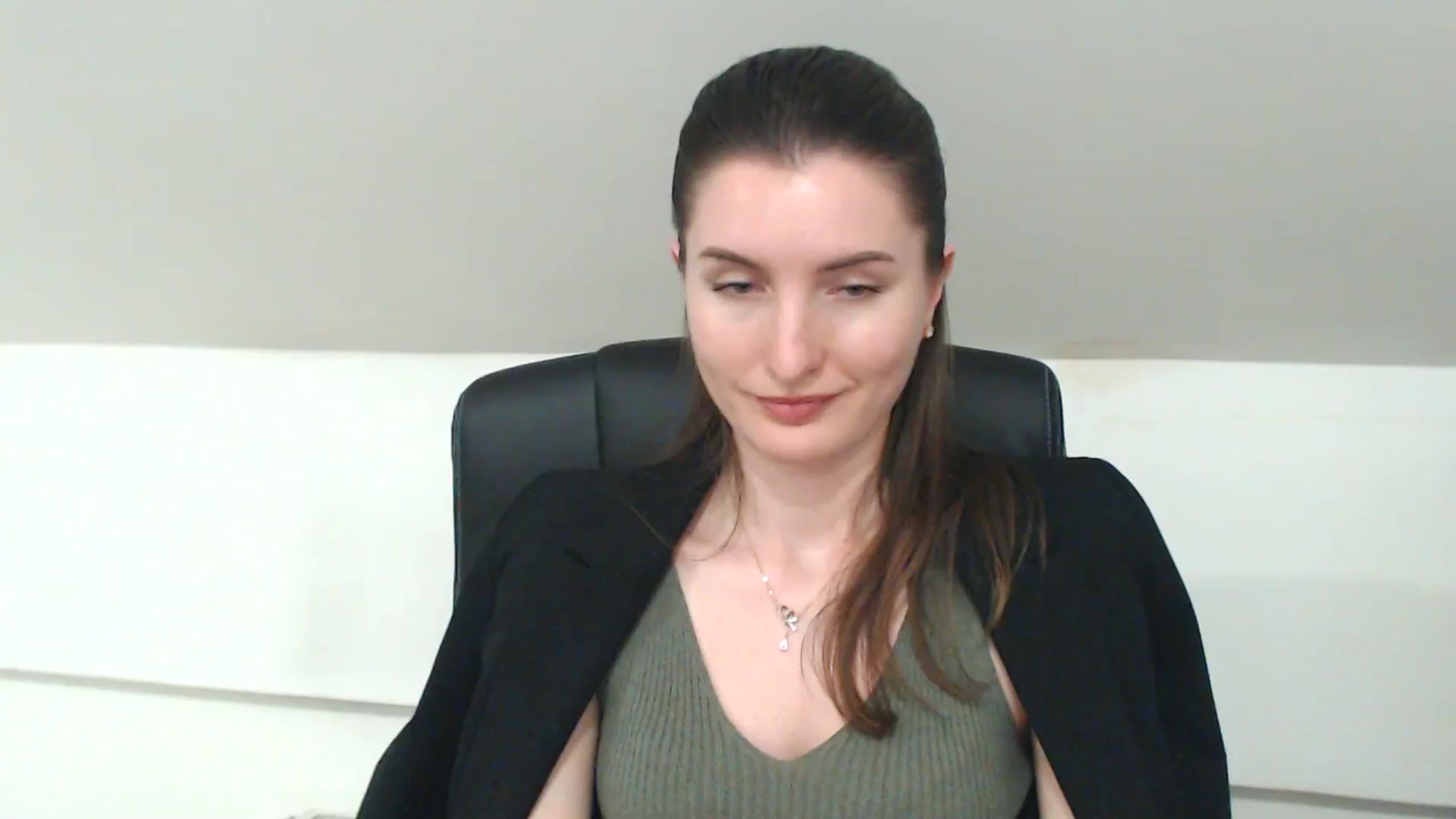 Gallery image thumbnail from EmilysBack's myfreecams stream on, 04/30/2025, 19:46 image 7 of 20