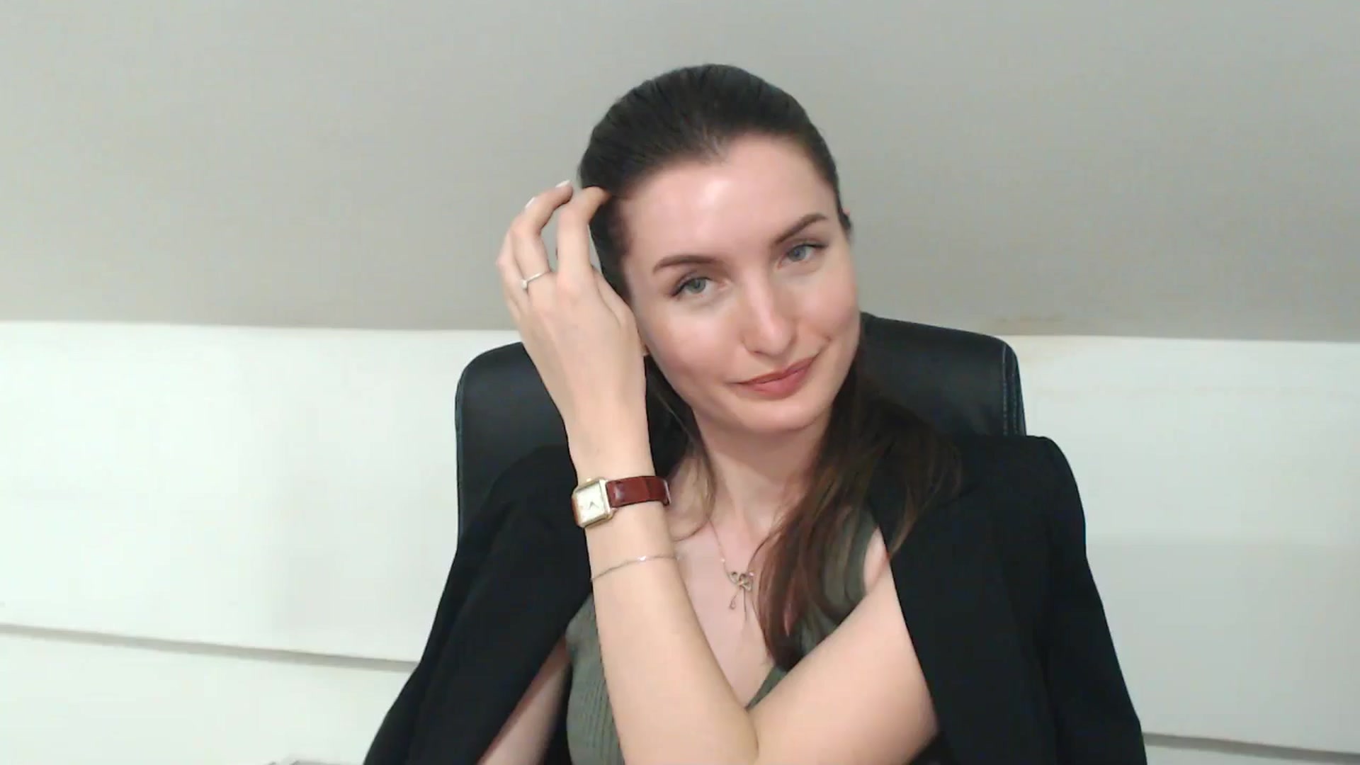 Gallery image thumbnail from EmilysBack's myfreecams stream on, 04/30/2025, 19:46 image 8 of 20