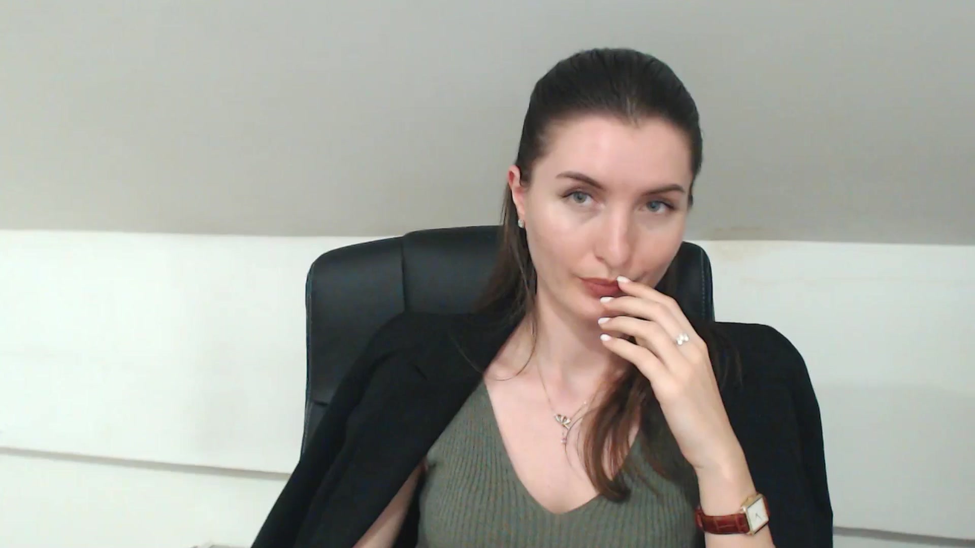 Gallery image thumbnail from EmilysBack's myfreecams stream on, 04/30/2025, 19:46 image 13 of 20