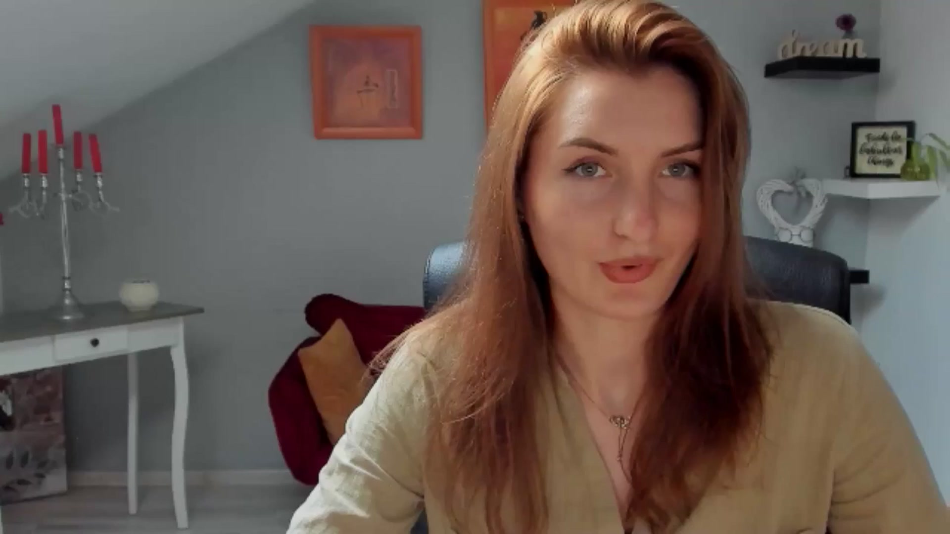 Gallery image thumbnail from EmilysBack's myfreecams stream on, 05/29/2025, 16:48 image 18 of 20