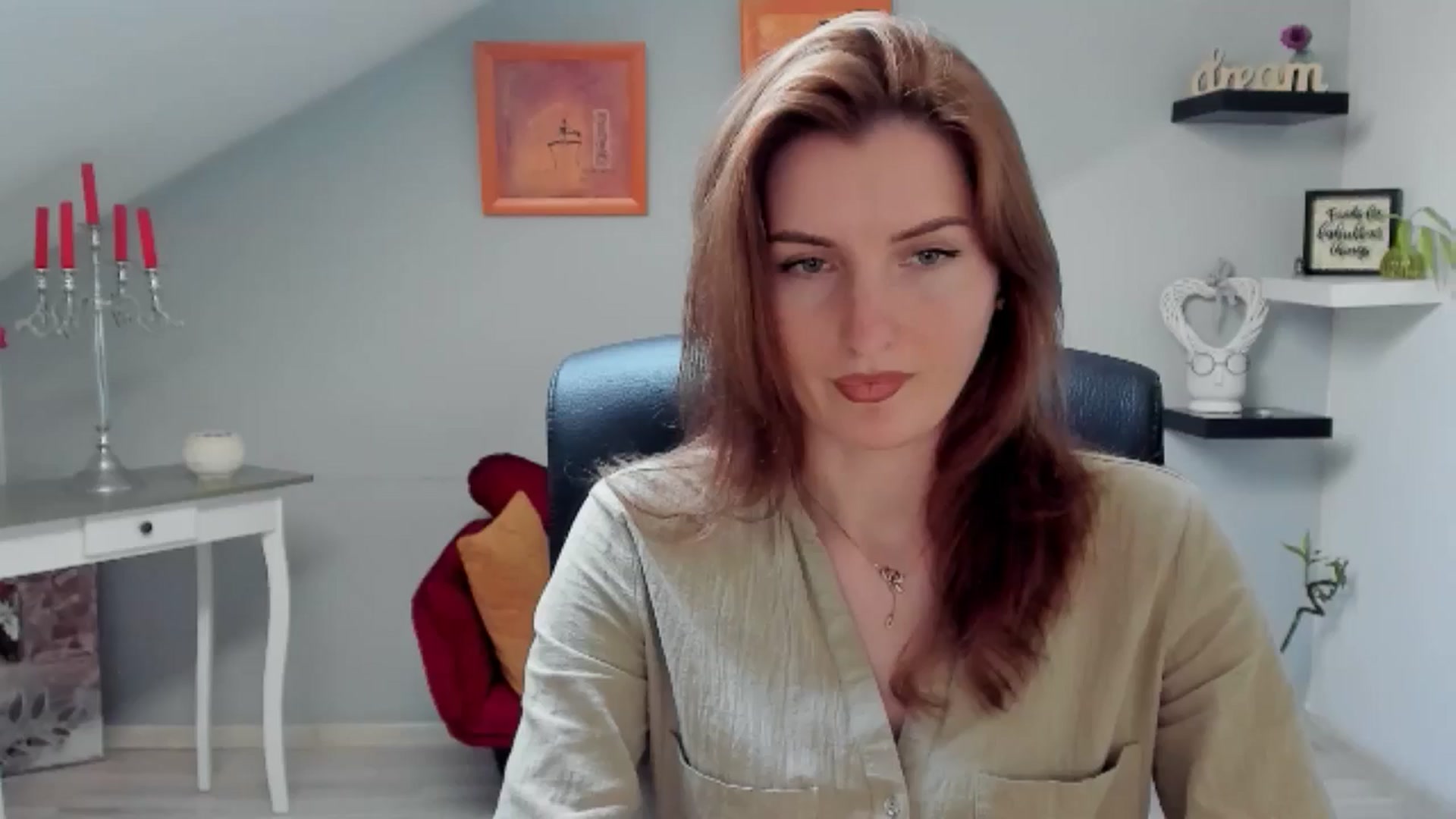 Gallery image thumbnail from EmilysBack's myfreecams stream on, 05/29/2025, 16:48 image 5 of 20