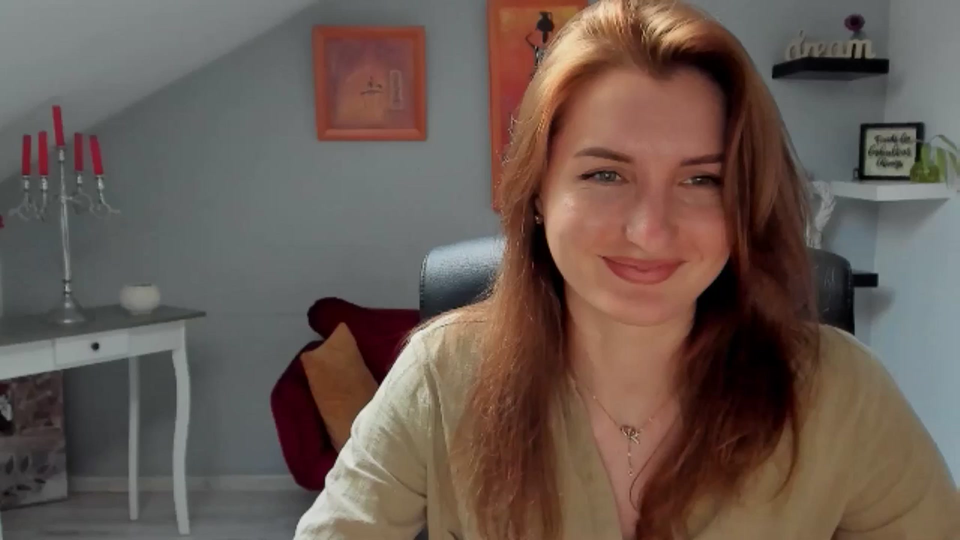 Gallery image thumbnail from EmilysBack's myfreecams stream on, 05/29/2025, 16:48 image 19 of 20