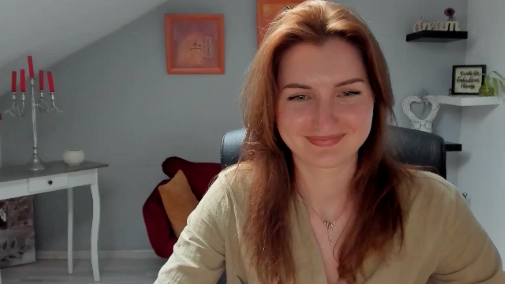 Gallery image thumbnail from EmilysBack's myfreecams stream on, 05/29/2025, 16:48 image 20 of 20