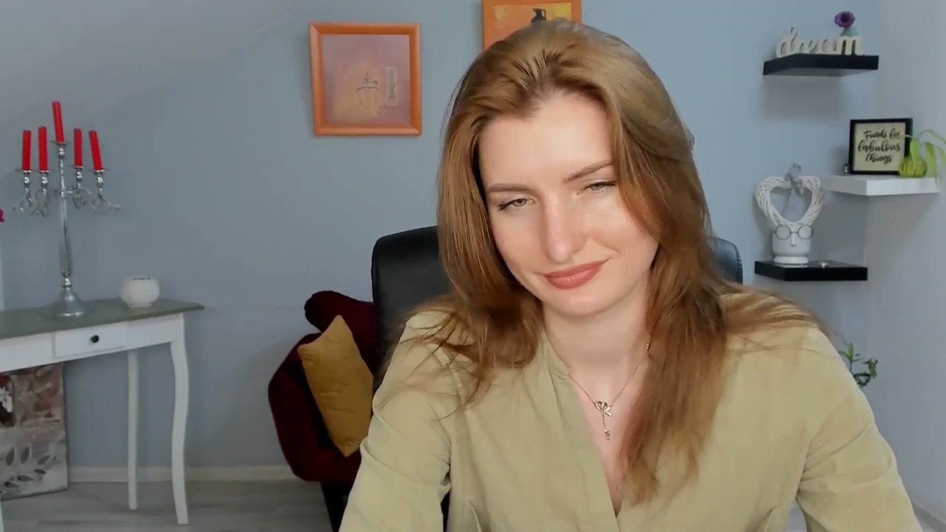 Gallery image thumbnail from EmilysBack's myfreecams stream on, 05/29/2025, 19:01 image 7 of 20