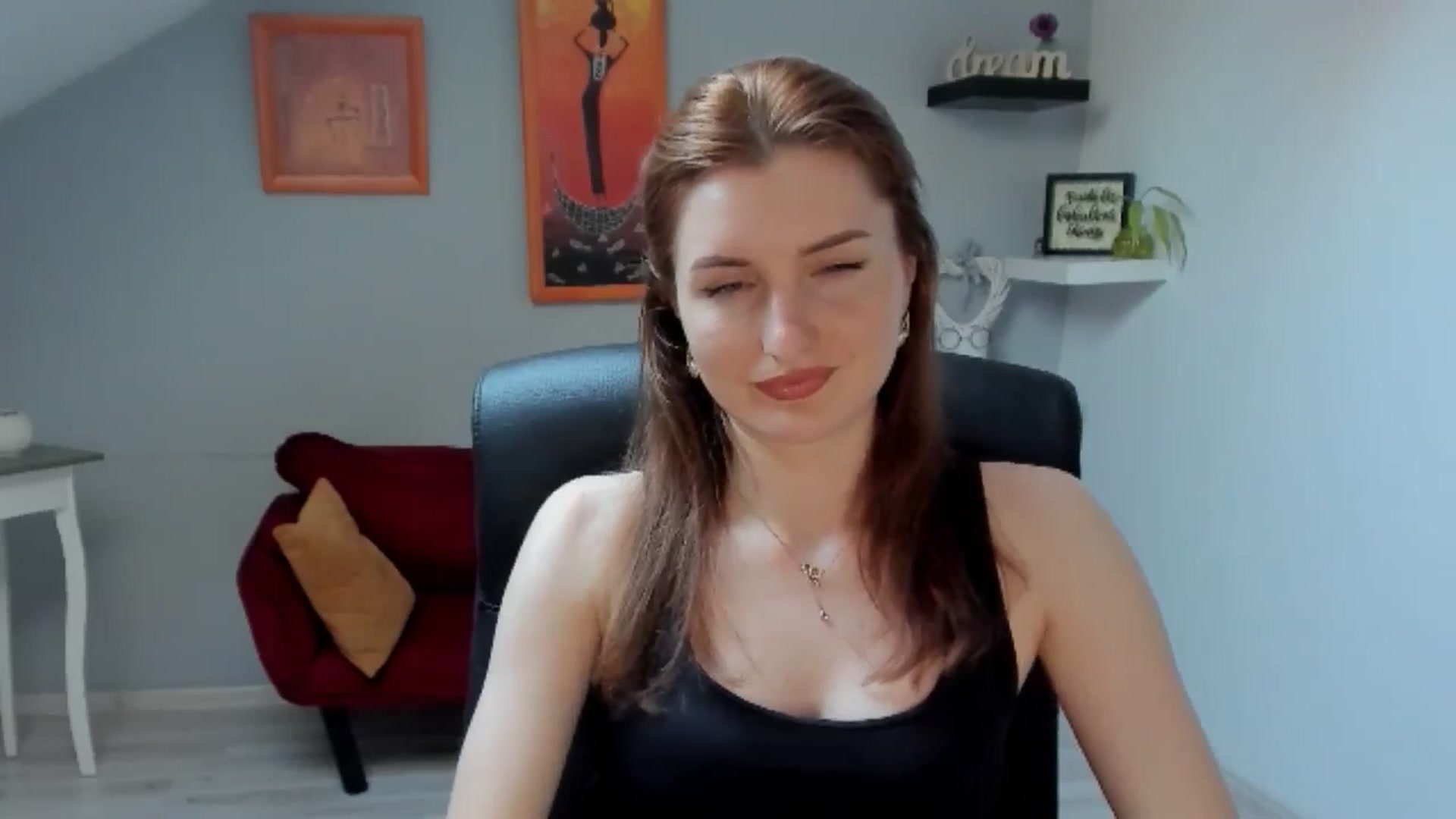 Gallery image thumbnail from EmilysBack's myfreecams stream on, 05/30/2025, 17:30 image 4 of 20