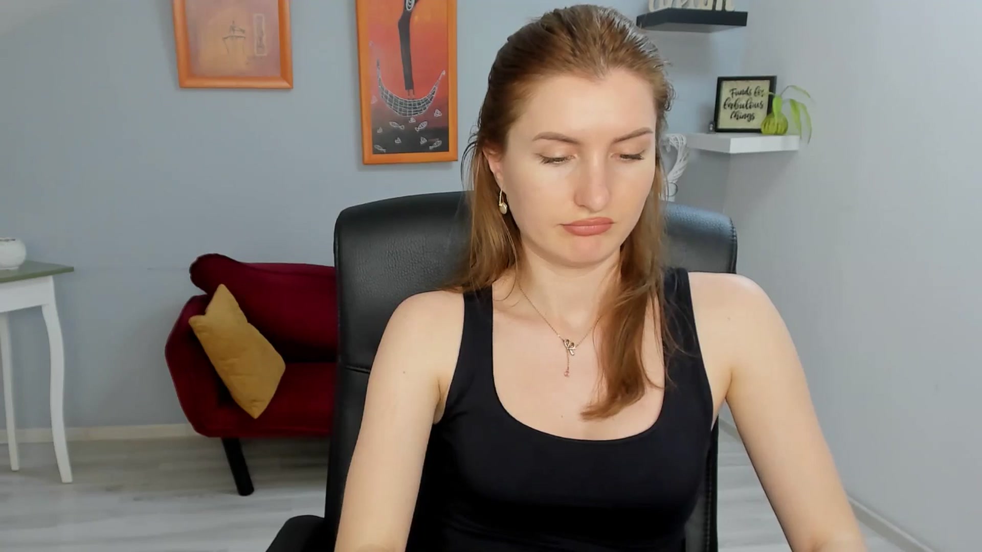 Gallery image thumbnail from EmilysBack's myfreecams stream on, 05/30/2025, 18:40 image 16 of 20