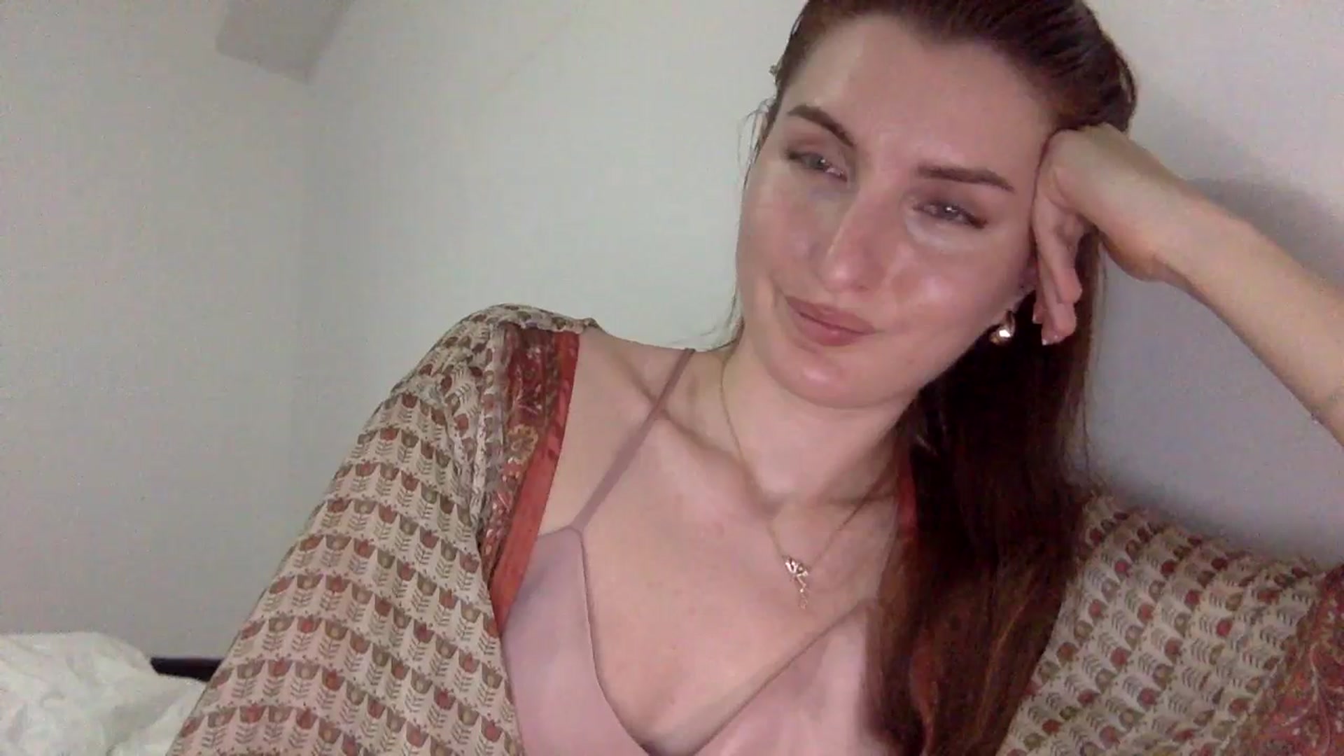 Gallery image thumbnail from EmilysBack's myfreecams stream on, 05/31/2025, 20:15 image 2 of 20