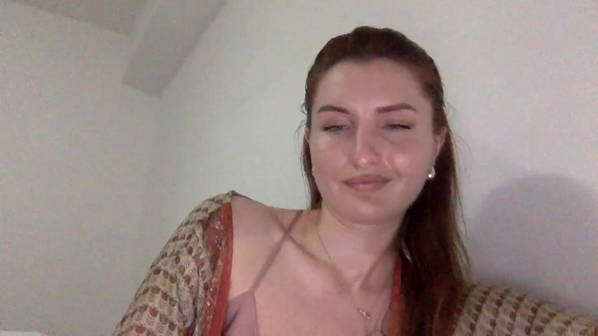 Gallery image thumbnail from EmilysBack's myfreecams stream on, 05/31/2025, 20:15 image 15 of 20