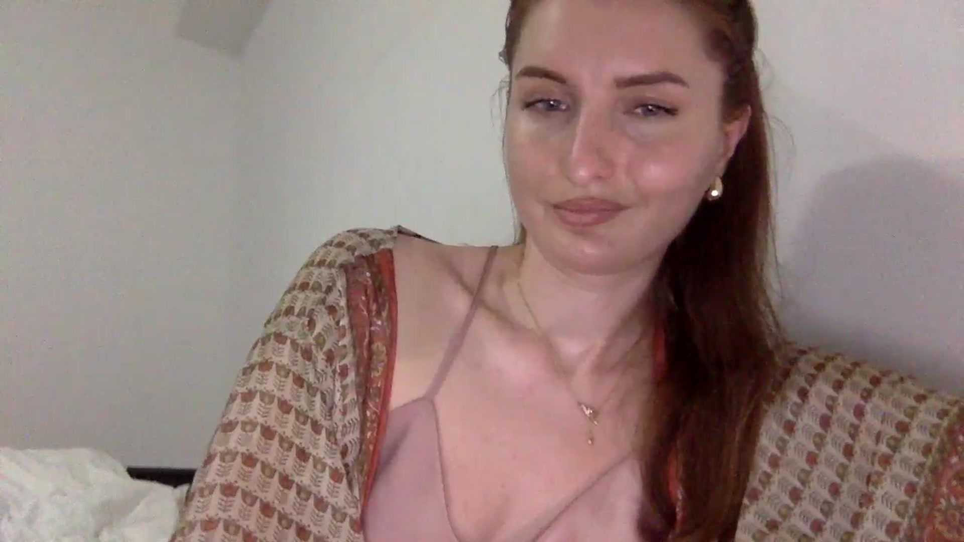 Gallery image thumbnail from EmilysBack's myfreecams stream on, 05/31/2025, 20:15 image 9 of 20