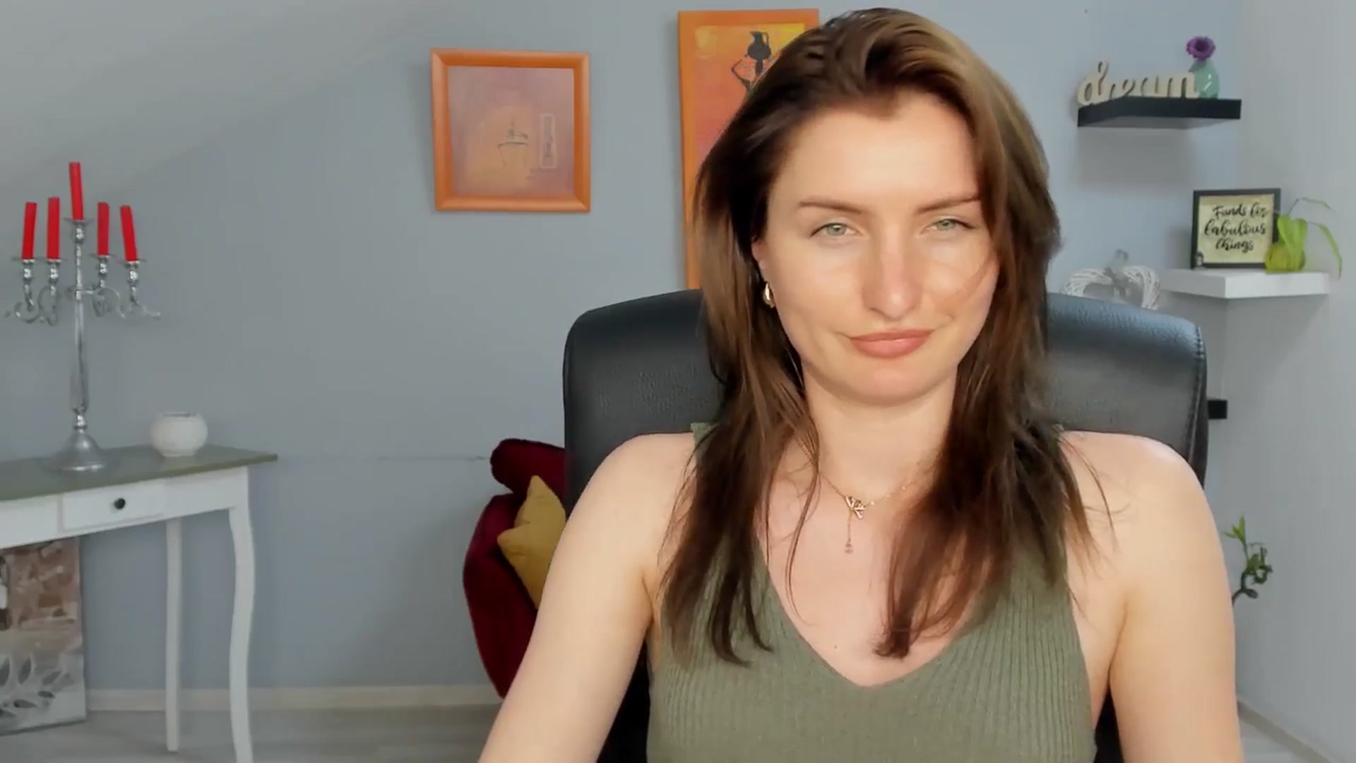 Gallery image thumbnail from EmilysBack's myfreecams stream on, 06/09/2025, 18:45 image 11 of 20