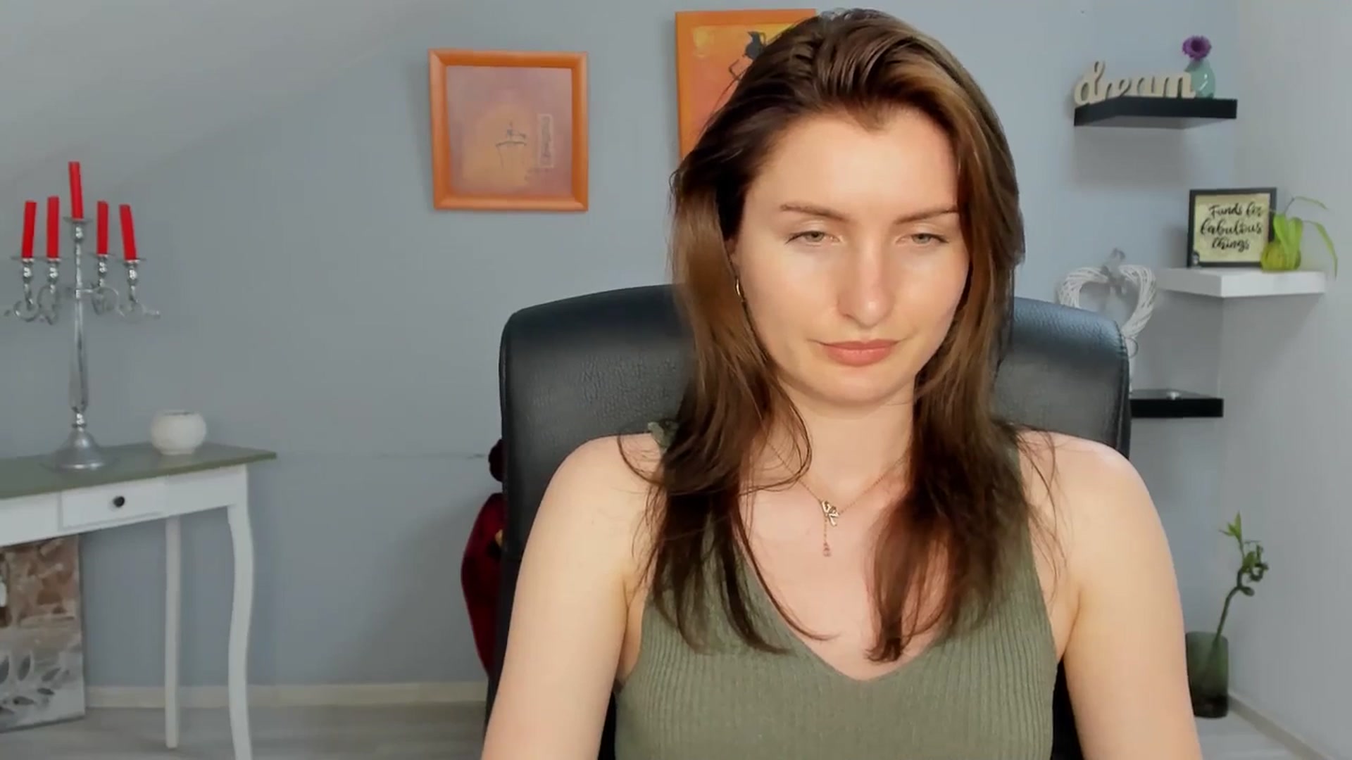 Gallery image thumbnail from EmilysBack's myfreecams stream on, 06/09/2025, 18:45 image 10 of 20