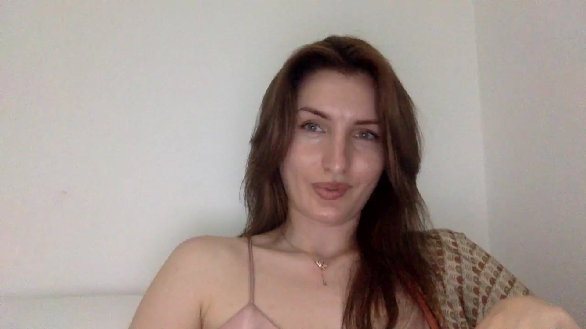 Gallery image thumbnail from EmilysBack's myfreecams stream on, 06/14/2025, 22:21 image 12 of 20