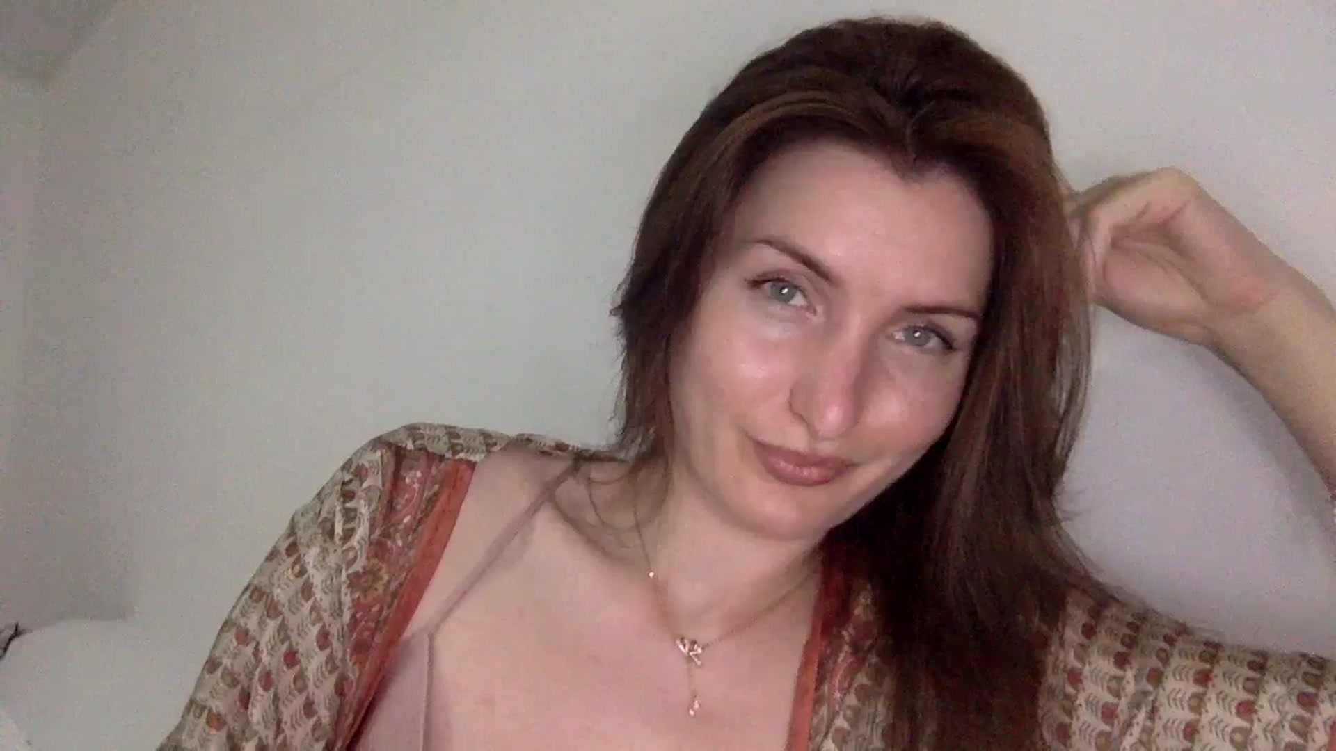 Gallery image thumbnail from EmilysBack's myfreecams stream on, 06/14/2025, 22:21 image 3 of 20