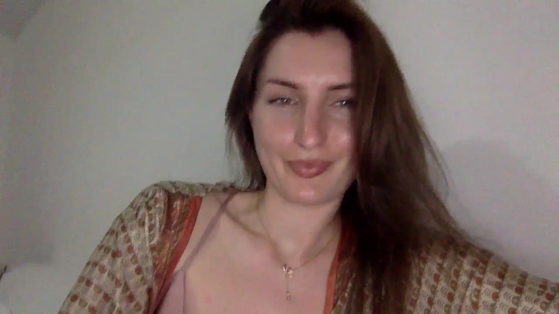 Gallery image thumbnail from EmilysBack's myfreecams stream on, 06/14/2025, 22:21 image 2 of 20