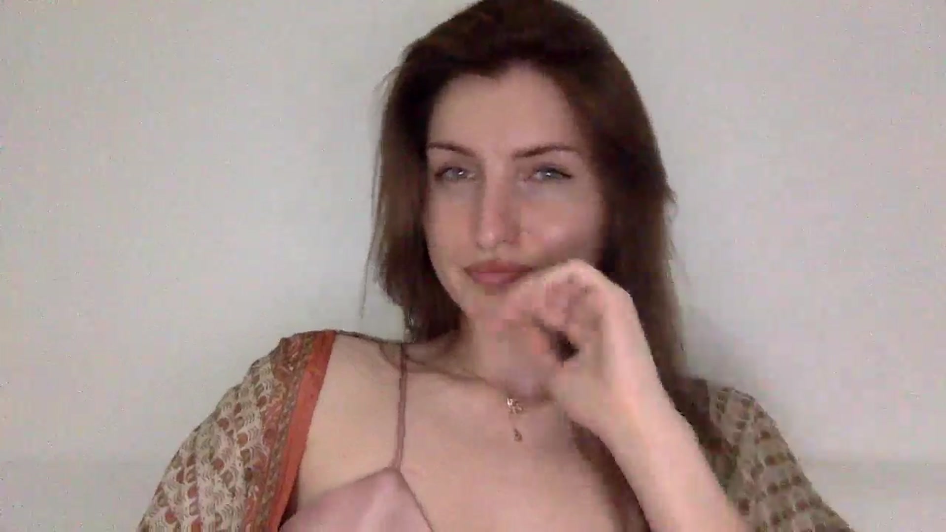 Gallery image thumbnail from EmilysBack's myfreecams stream on, 06/14/2025, 22:21 image 8 of 20