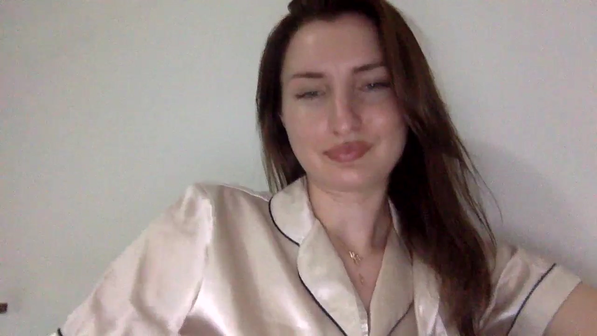 Gallery image thumbnail from EmilysBack's myfreecams stream on, 06/15/2025, 20:25 image 13 of 20